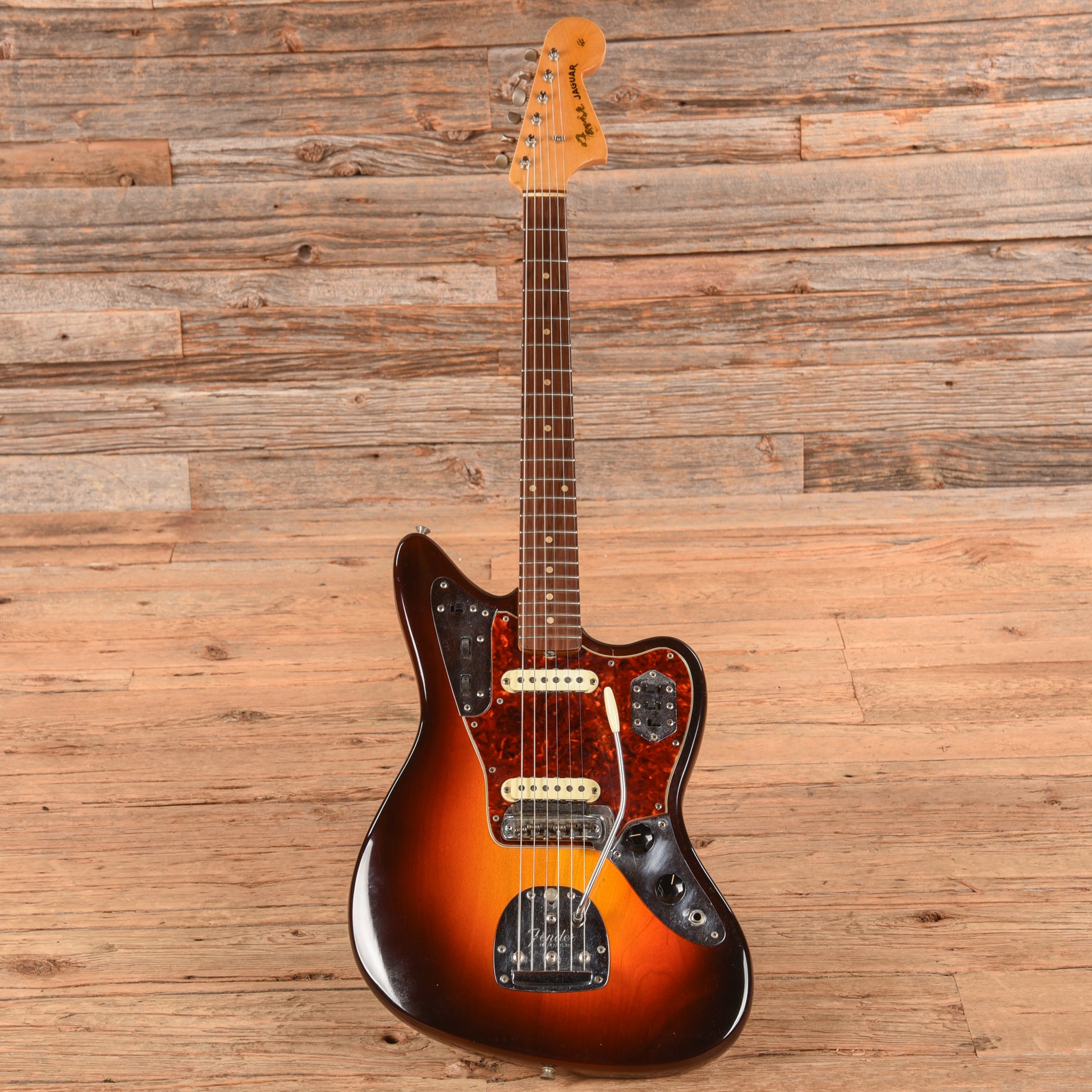 Fender Jaguar Sunburst Refin 1963 Electric Guitars / Solid Body