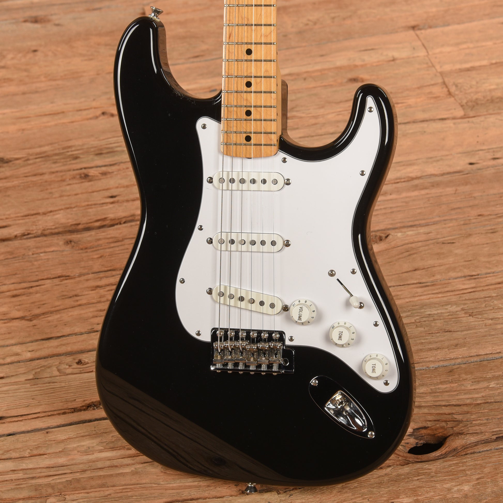 Fender Japan ST-68 Stratocaster Black 2013 Electric Guitars / Solid Body
