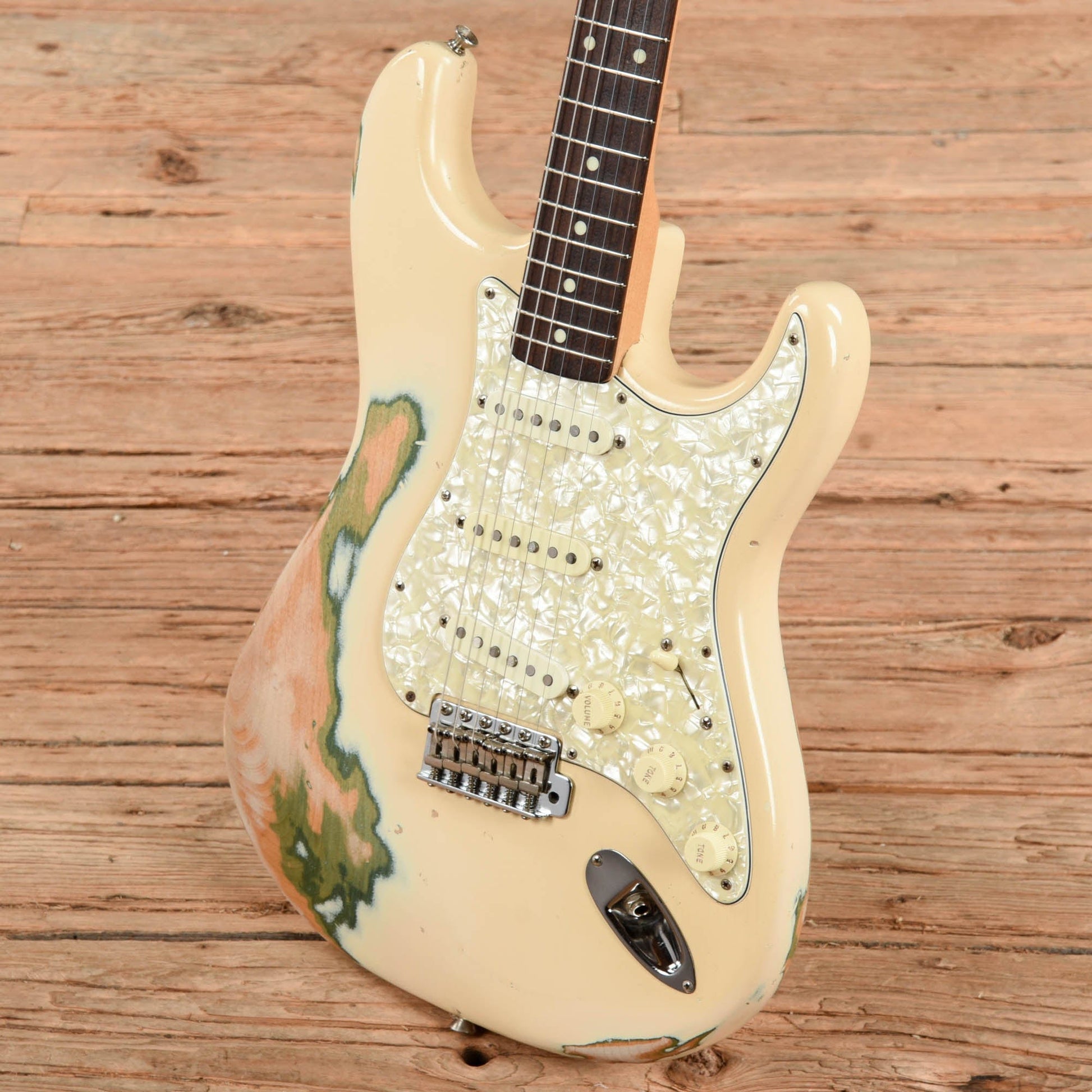 Fender Japan Stratocaster White 1986 Electric Guitars / Solid Body