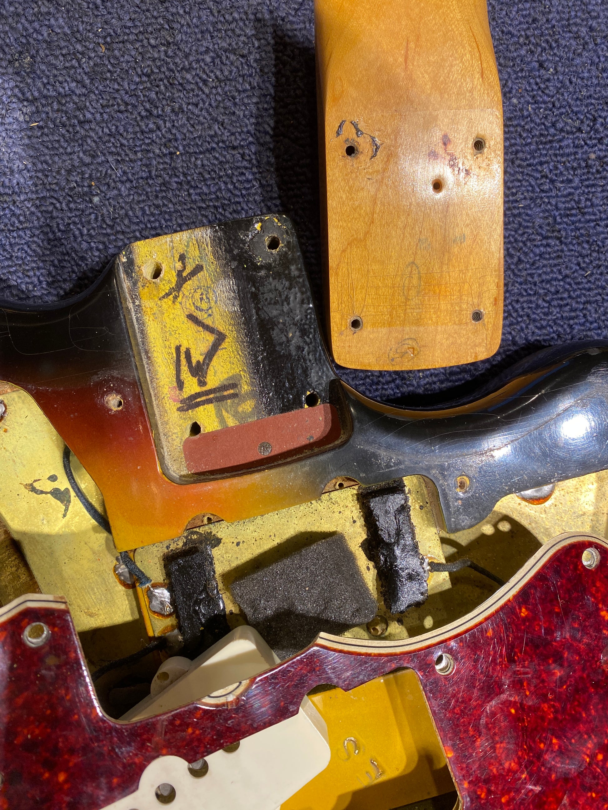 Fender Jazzmaster Sunburst 1966 Electric Guitars / Solid Body