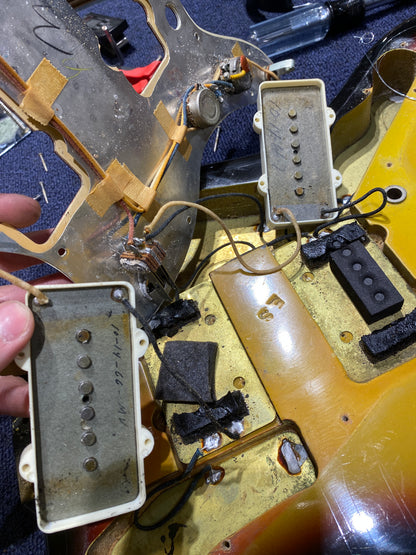 Fender Jazzmaster Sunburst 1966 Electric Guitars / Solid Body