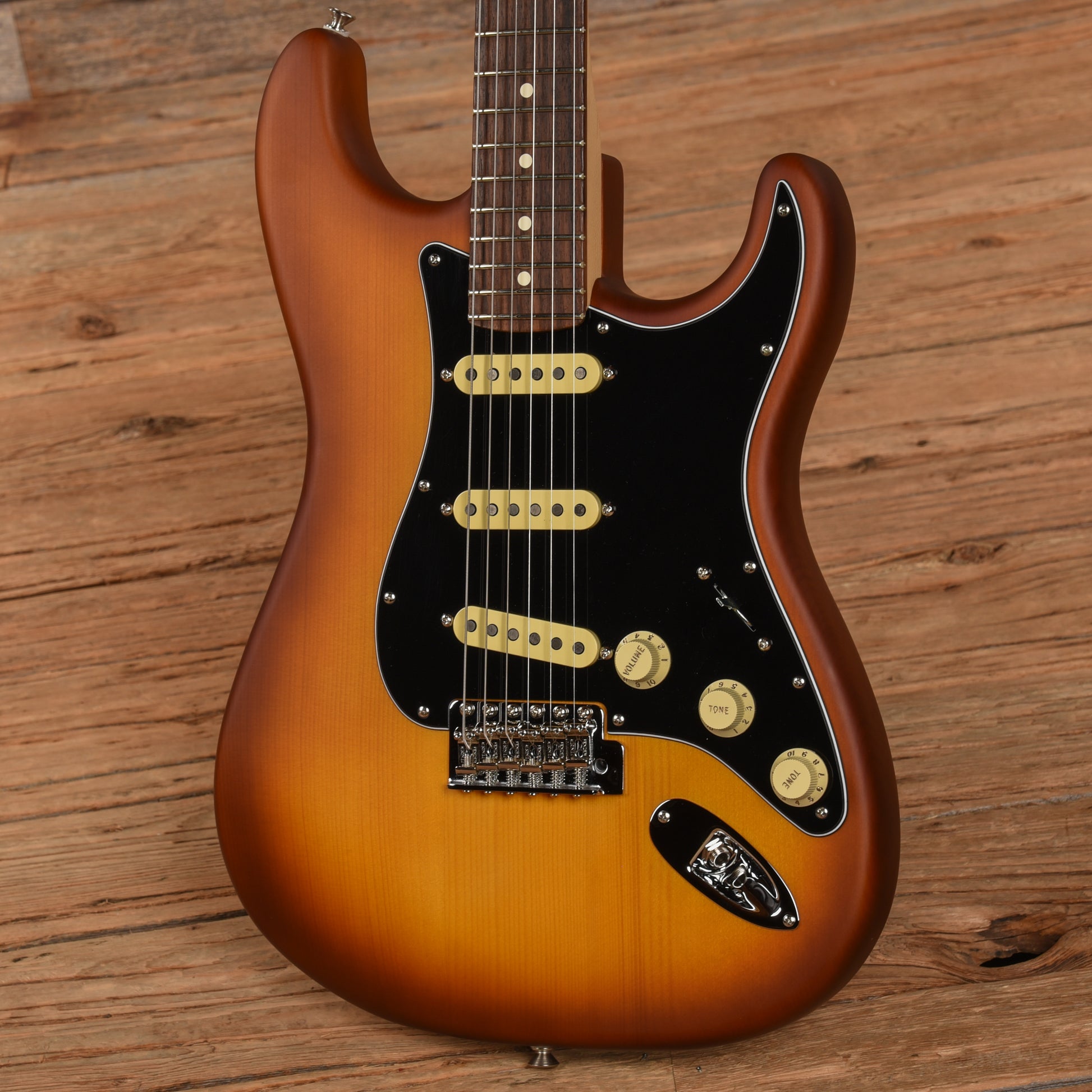 Fender Limited Edition American Performer Timber Stratocaster Honey Burst 2023 Electric Guitars / Solid Body