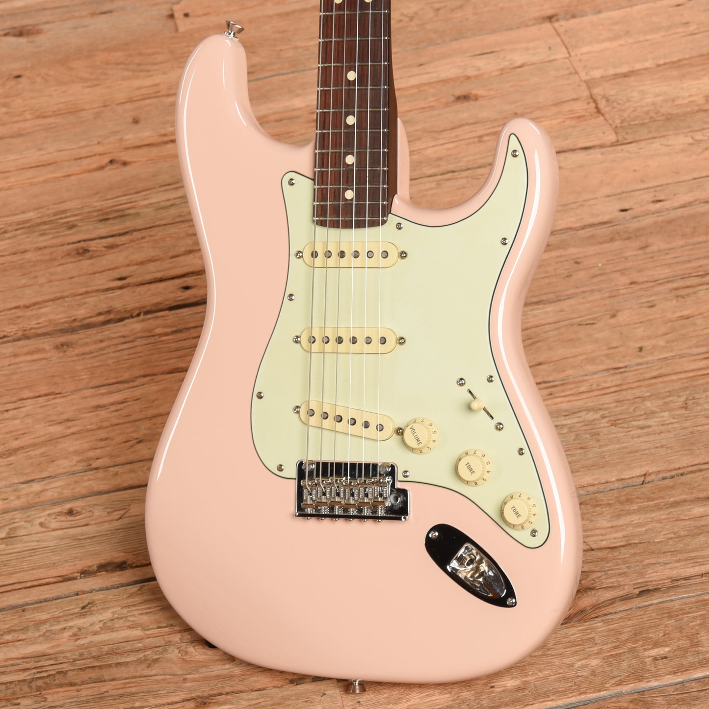 Fender Limited Edition American Professional II Stratocaster w/Rosewood Neck Shell Pink 2021 Electric Guitars / Solid Body
