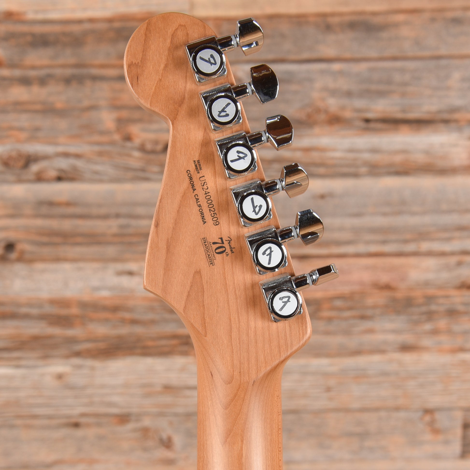 Fender Limited Edition American Ultra Stratocaster Honey Burst 2024 Electric Guitars / Solid Body