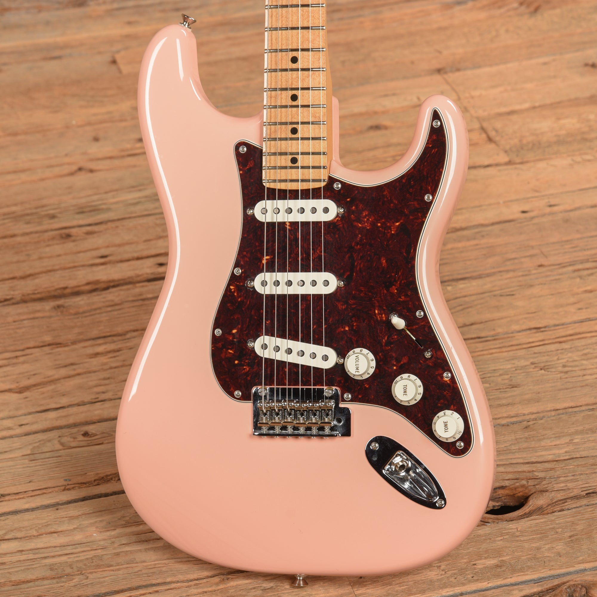 Fender Limited Edition Player Stratocaster Shell Pink 2019 Electric Guitars / Solid Body