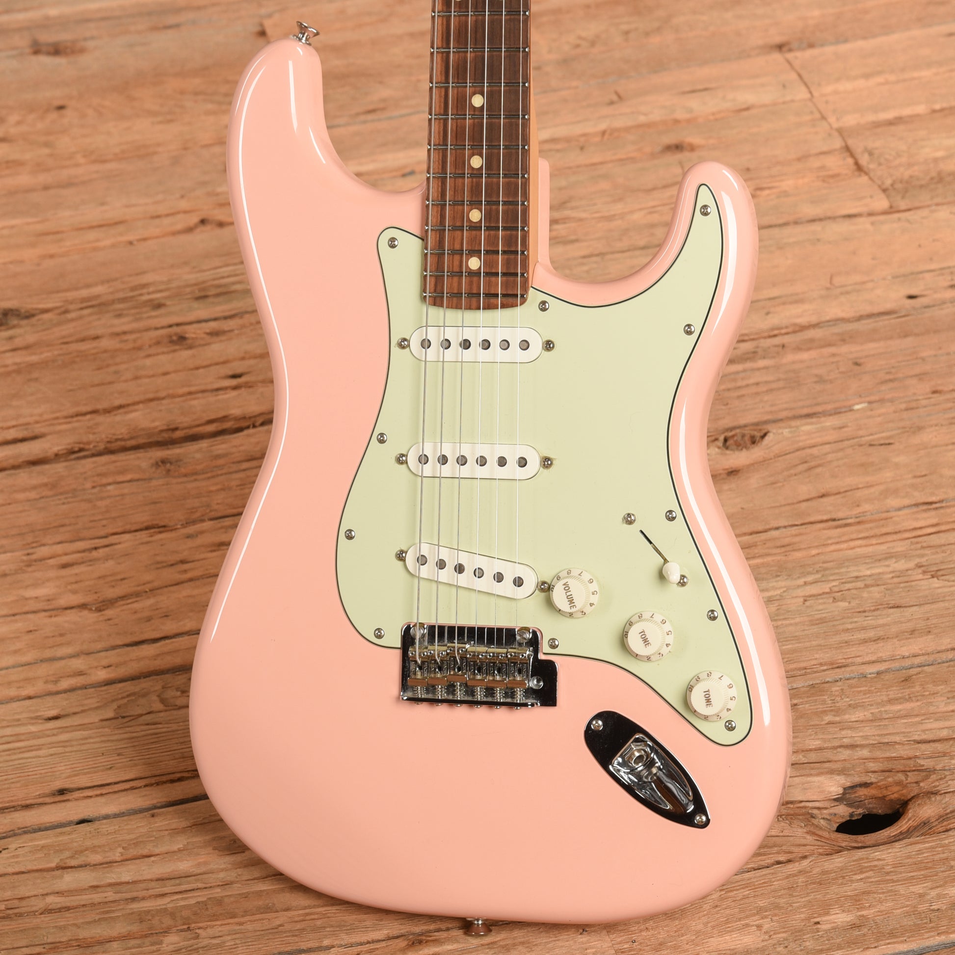 Fender Limited Edition Player Stratocaster Shell Pink 2021 Electric Guitars / Solid Body