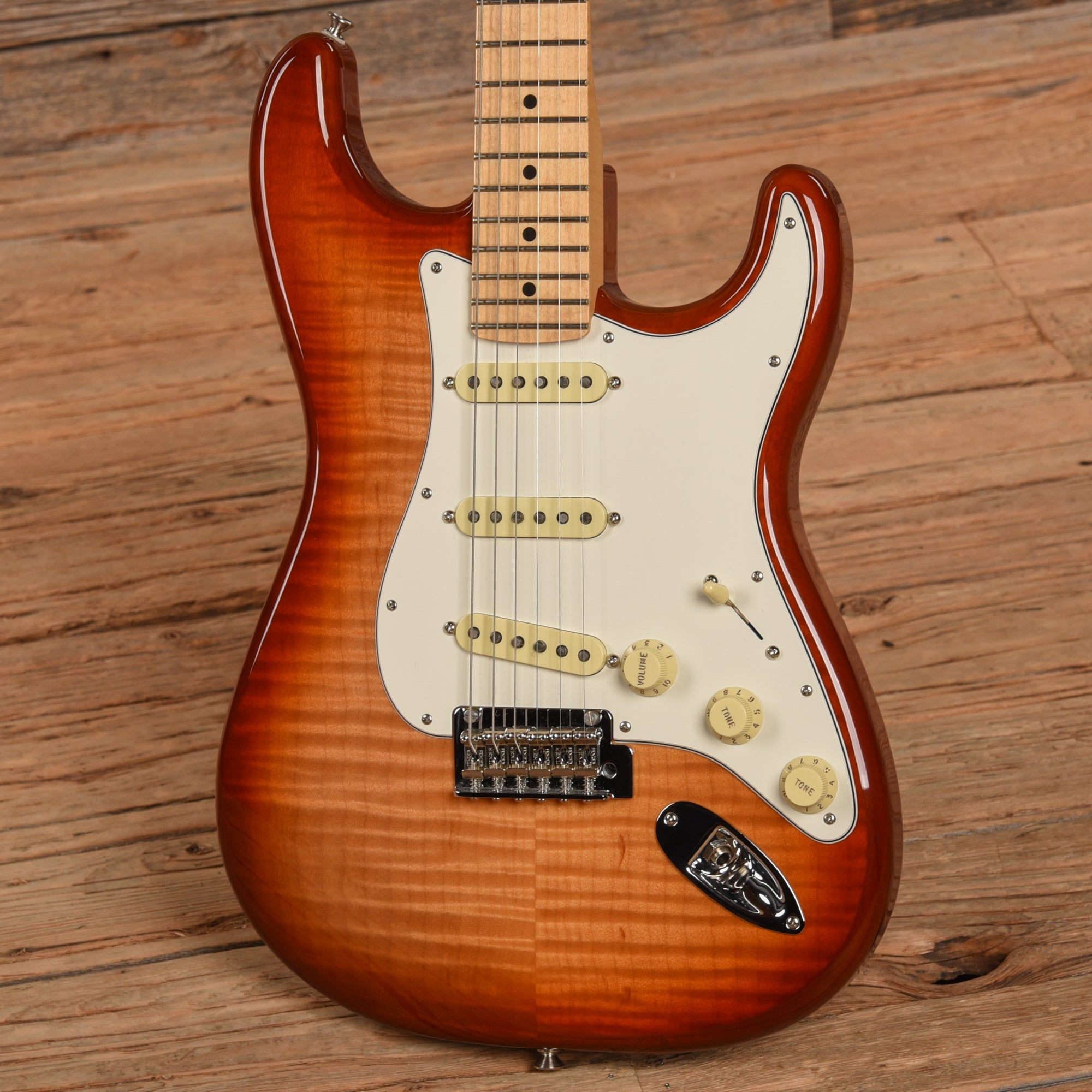 Fender Limited Player Stratocaster Plus Top Sienna Sunburst 2020 Electric Guitars / Solid Body