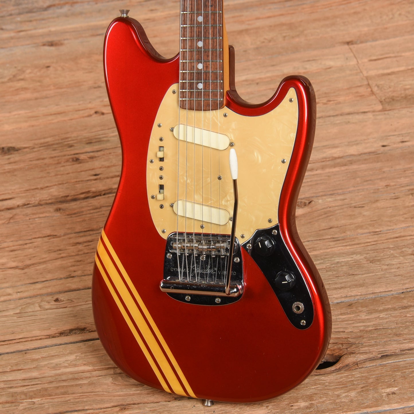 Fender MG-69 Mustang Reissue MIJ Competition Red 1990 Electric Guitars / Solid Body