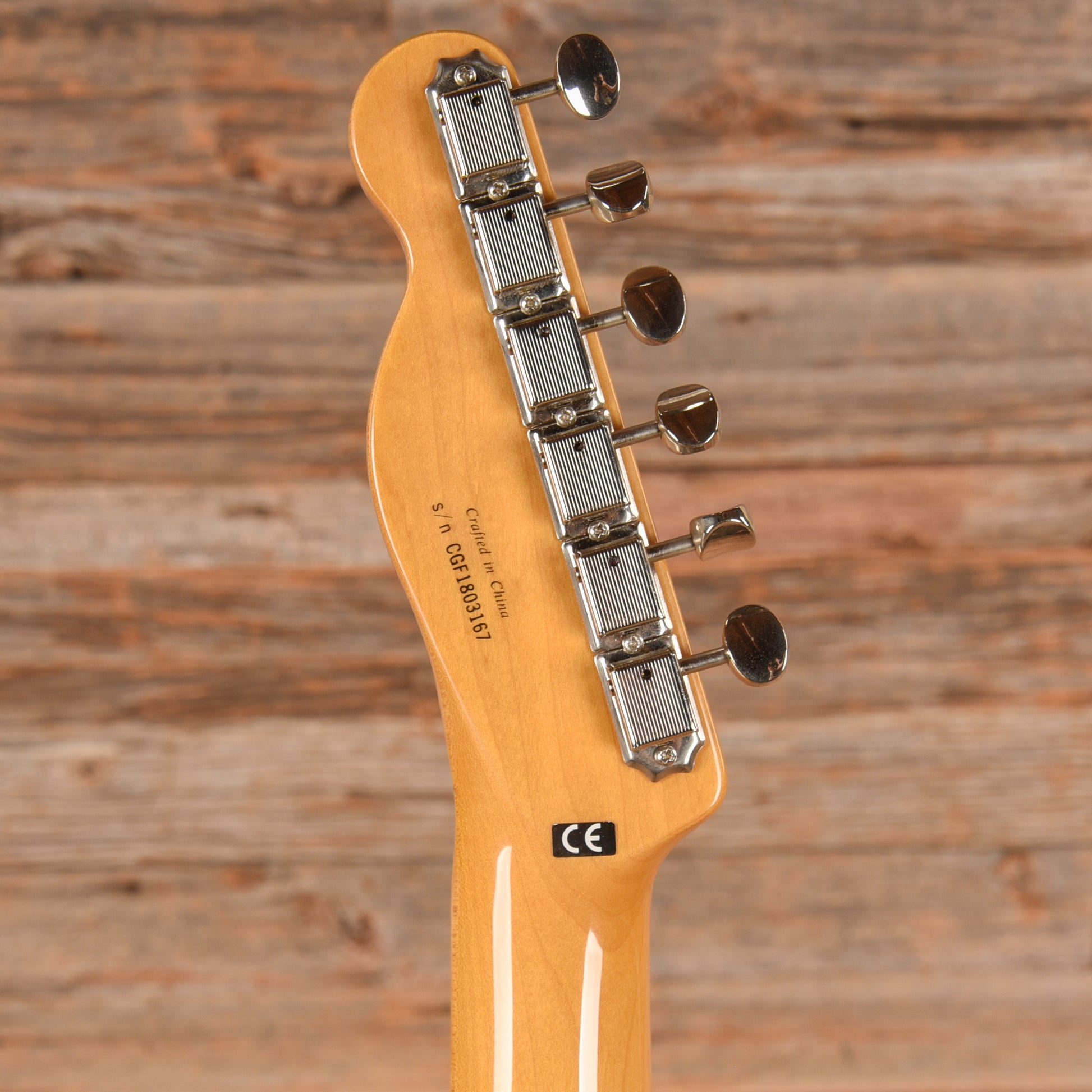 Fender Modern Player Plus Telecaster Honey Burst 2018 Electric Guitars / Solid Body
