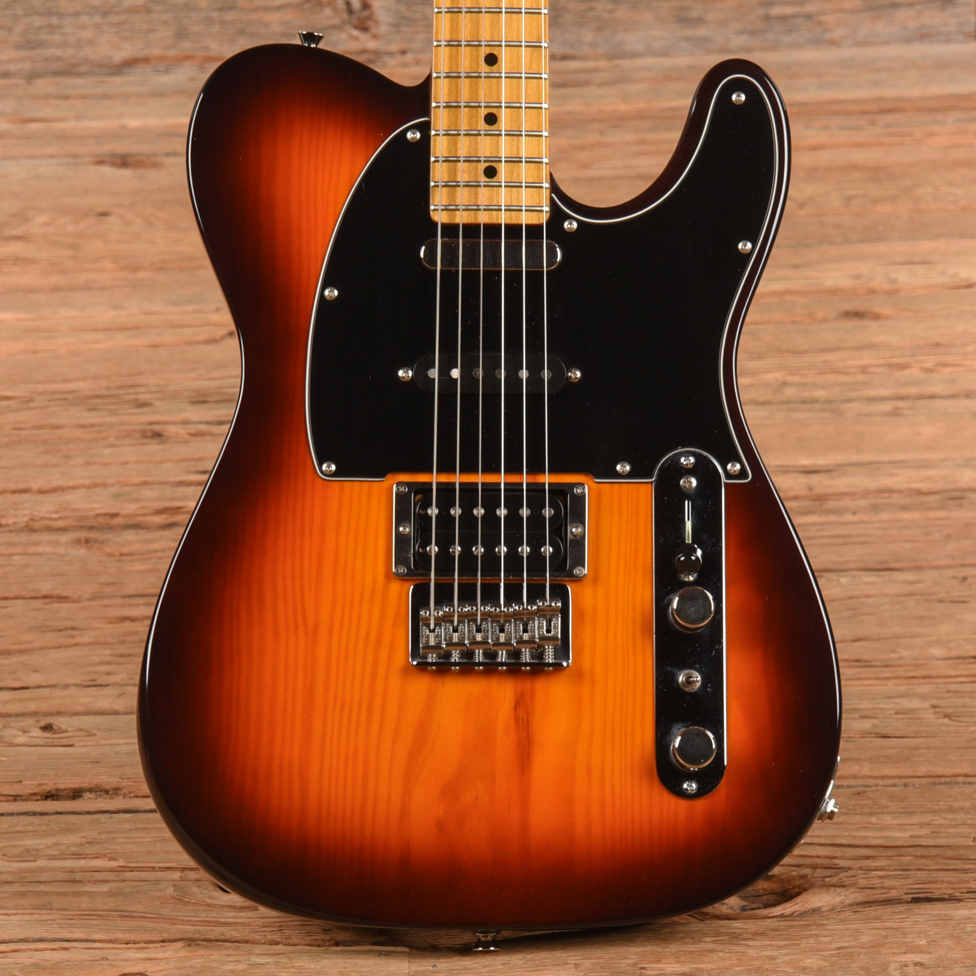 Fender Modern Player Plus Telecaster Honey Burst 2018 Electric Guitars / Solid Body