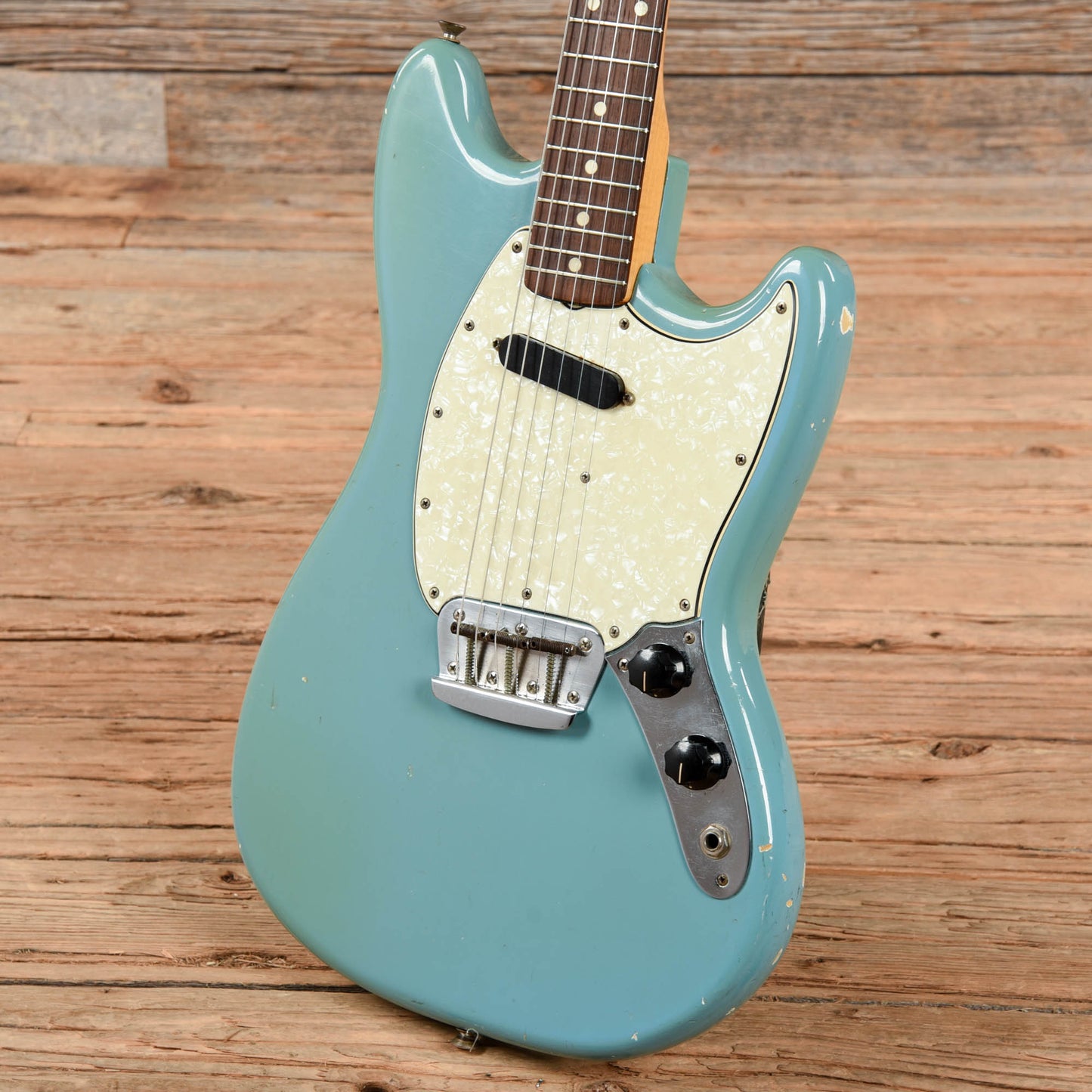 Fender Musicmaster II Daphne Blue 1965 Electric Guitars / Solid Body