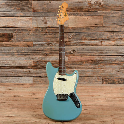Fender Musicmaster II Daphne Blue 1965 Electric Guitars / Solid Body
