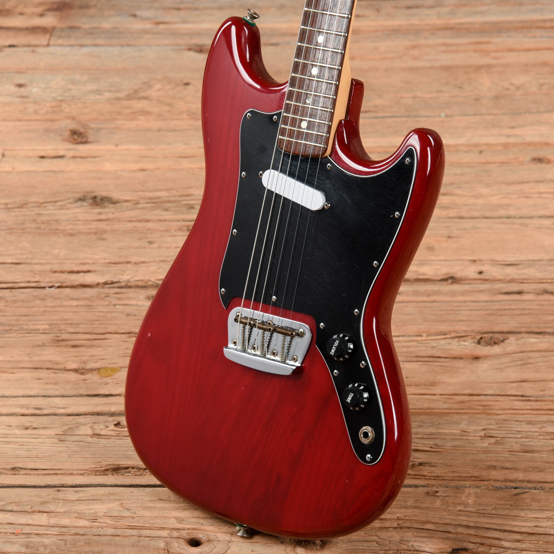 Fender Musicmaster Wine Red 1979 Electric Guitars / Solid Body