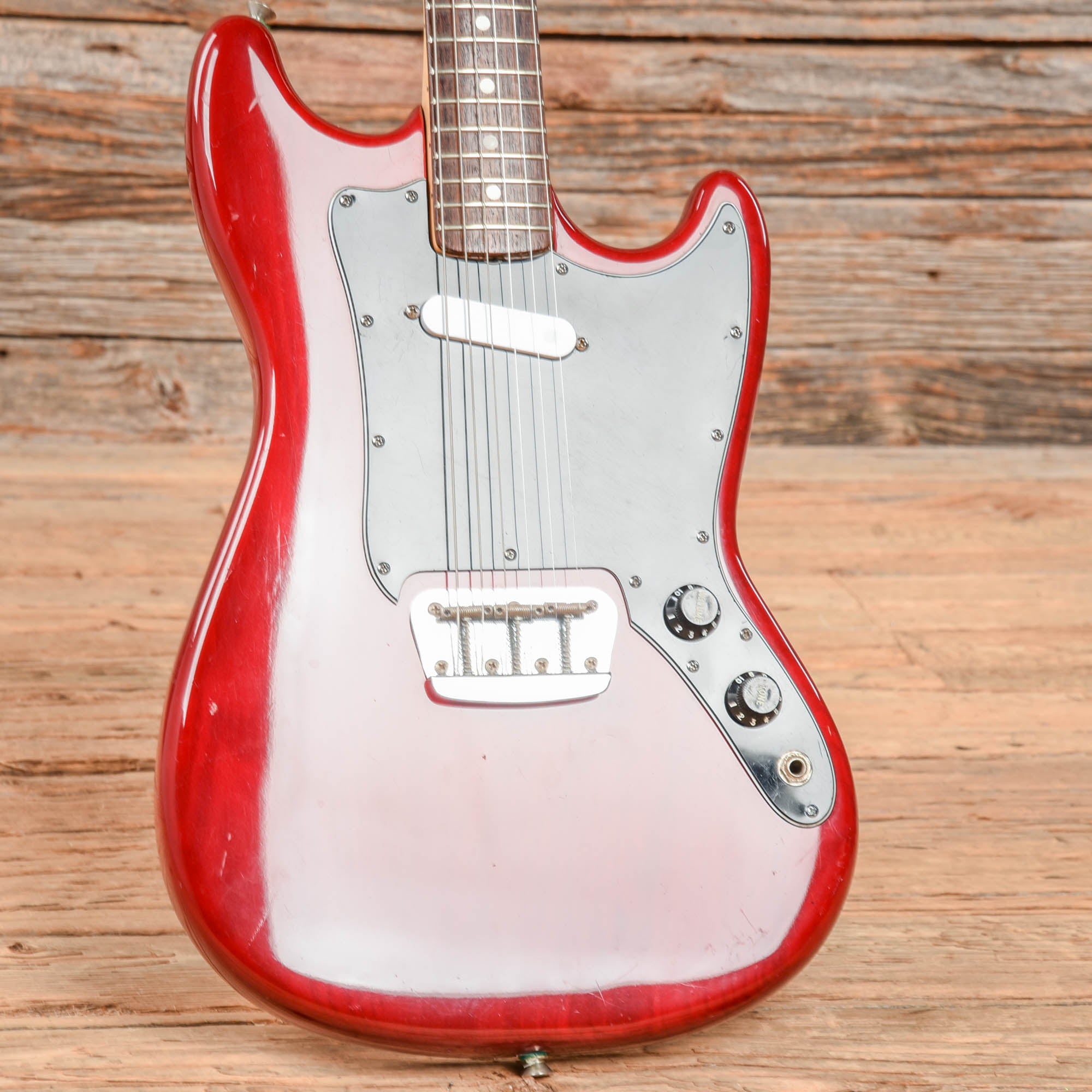 Fender Musicmaster Wine Red 1979 Electric Guitars / Solid Body