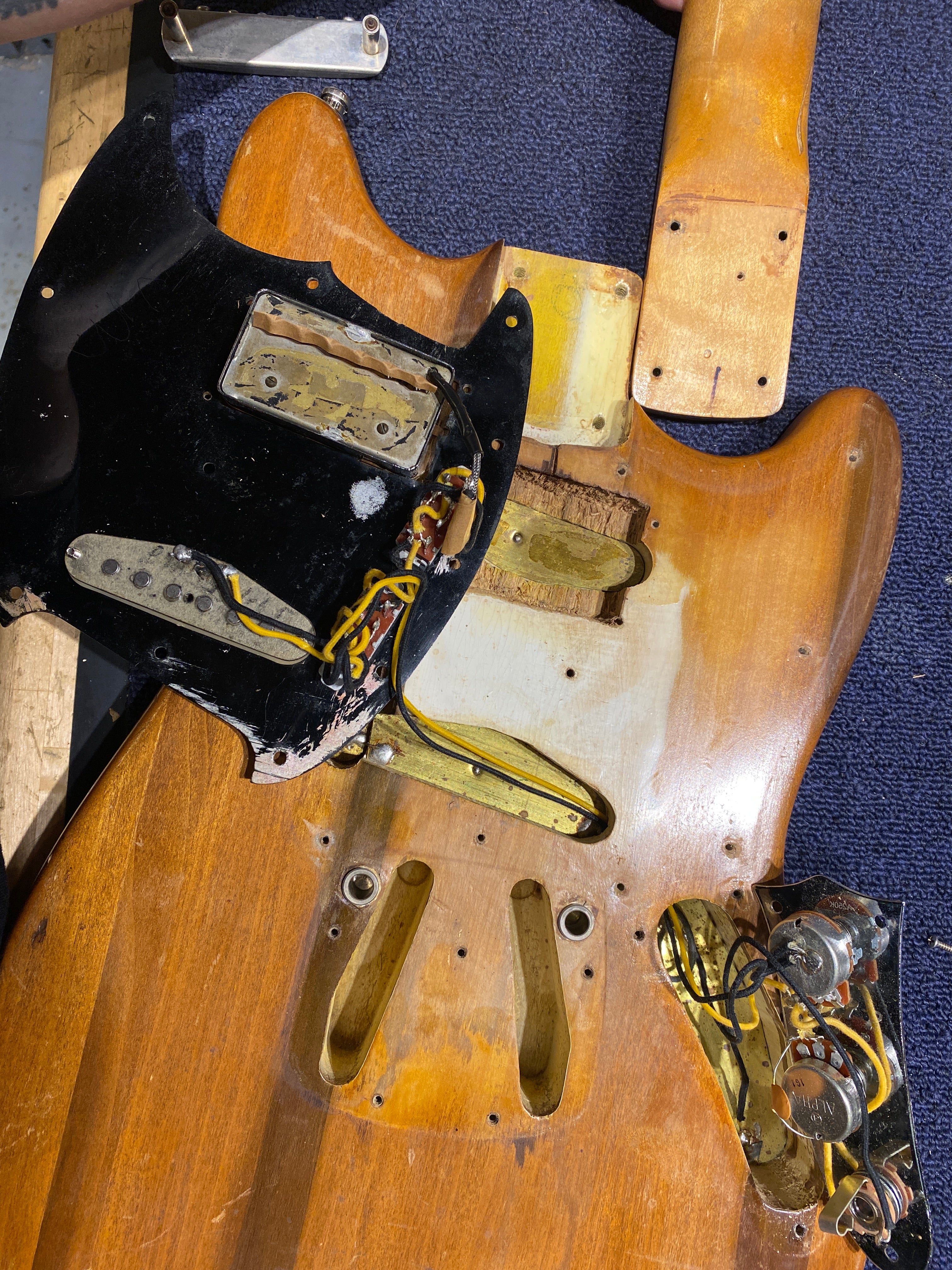 Fender Mustang Natural 1965 Electric Guitars / Solid Body