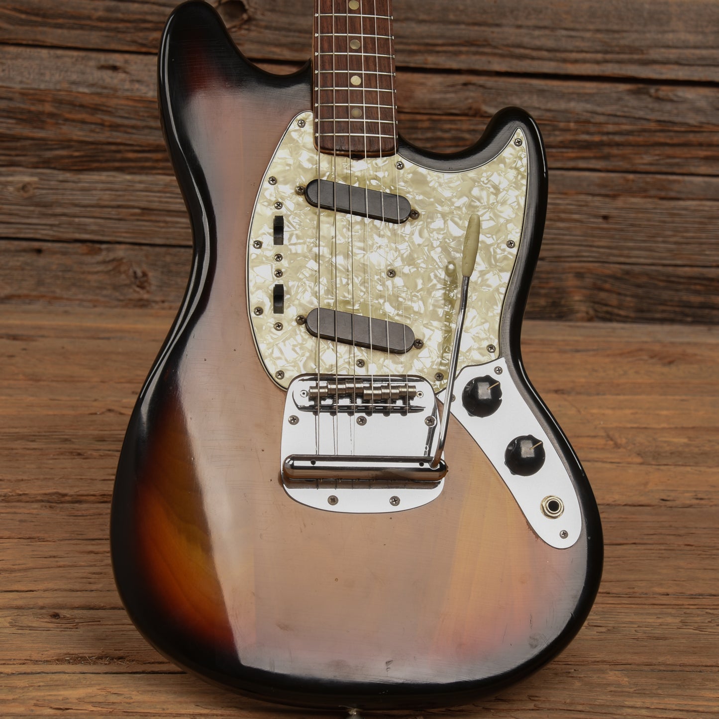 Fender Mustang Sunburst 1974 Electric Guitars / Solid Body