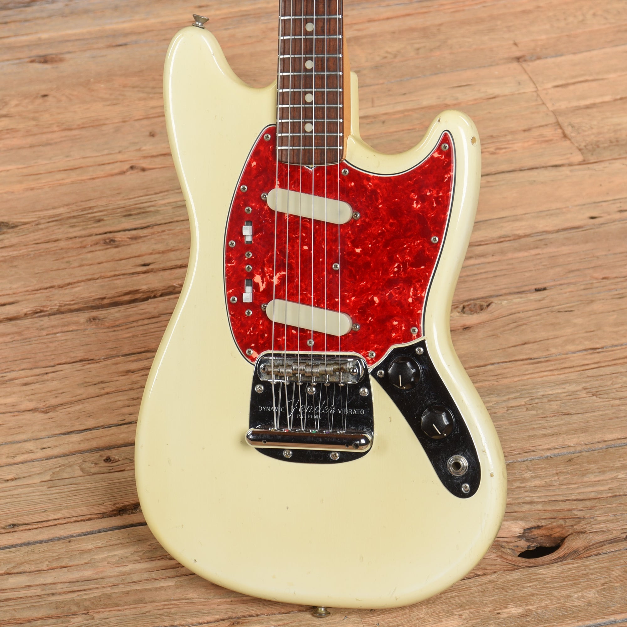 Fender Mustang White 1965 Electric Guitars / Solid Body