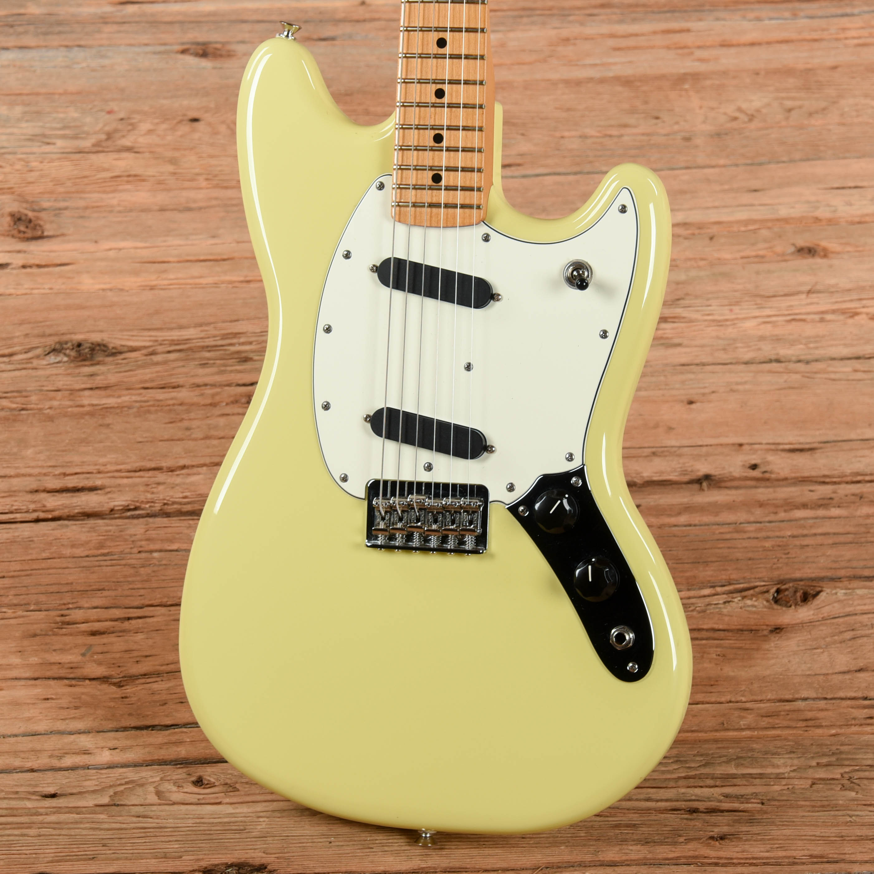 Fender Player II Mustang Hialeah Yellow 2024 Electric Guitars / Solid Body