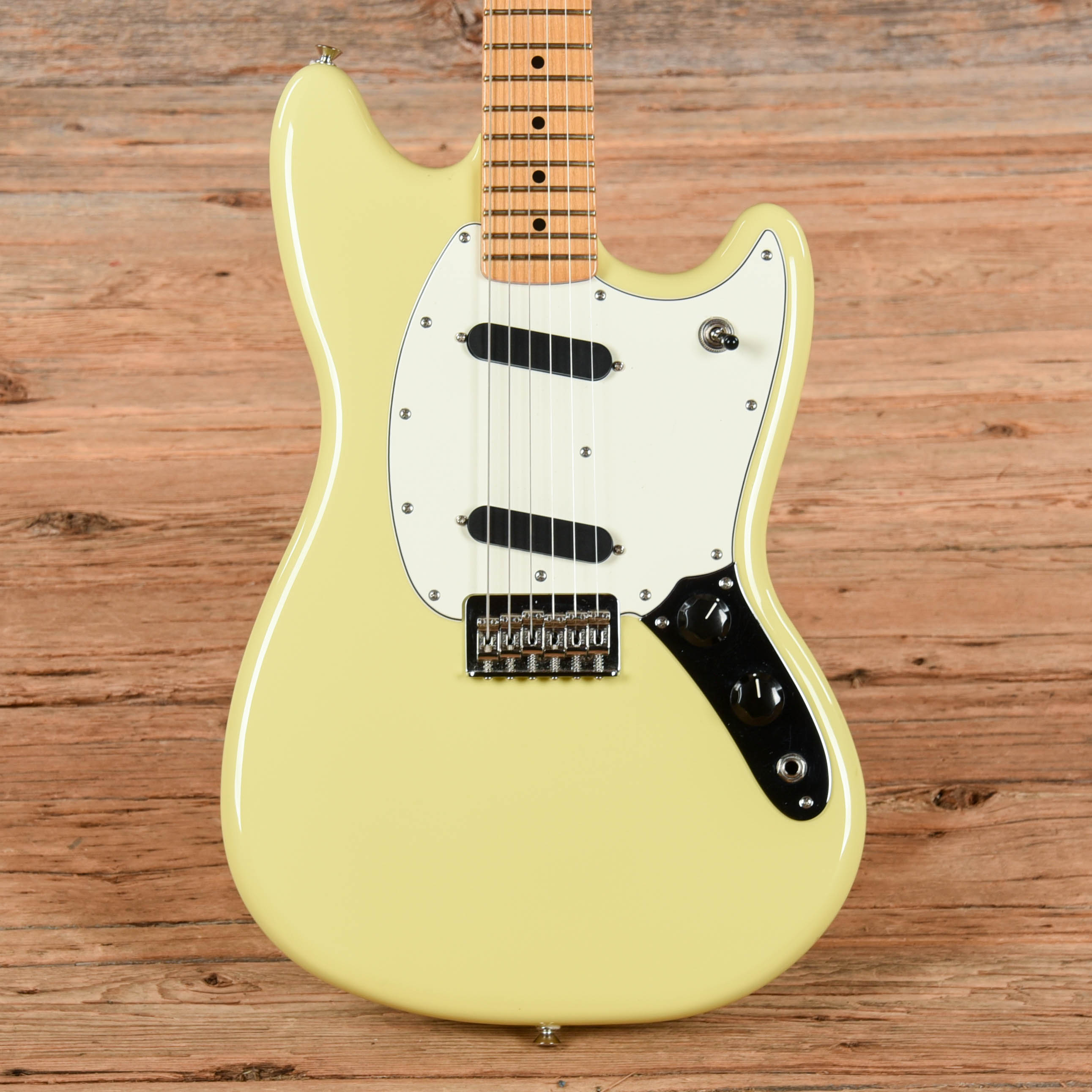 Fender Player II Mustang Hialeah Yellow 2024 Electric Guitars / Solid Body