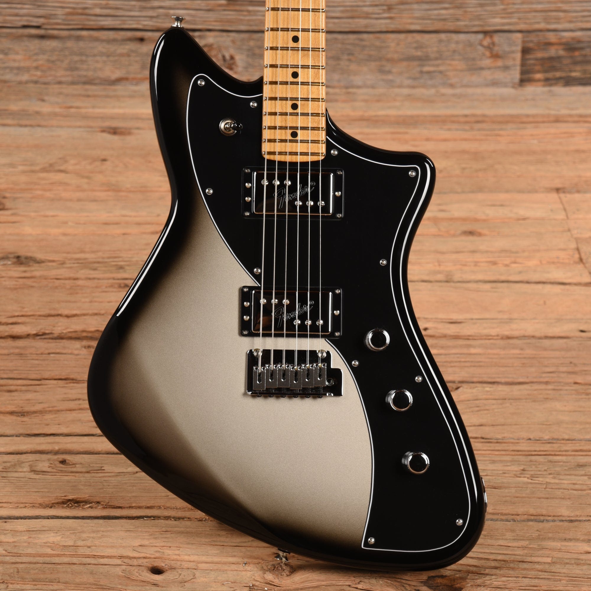 Fender Player Plus Meteora Silver Burst 2022 – Chicago Music Exchange