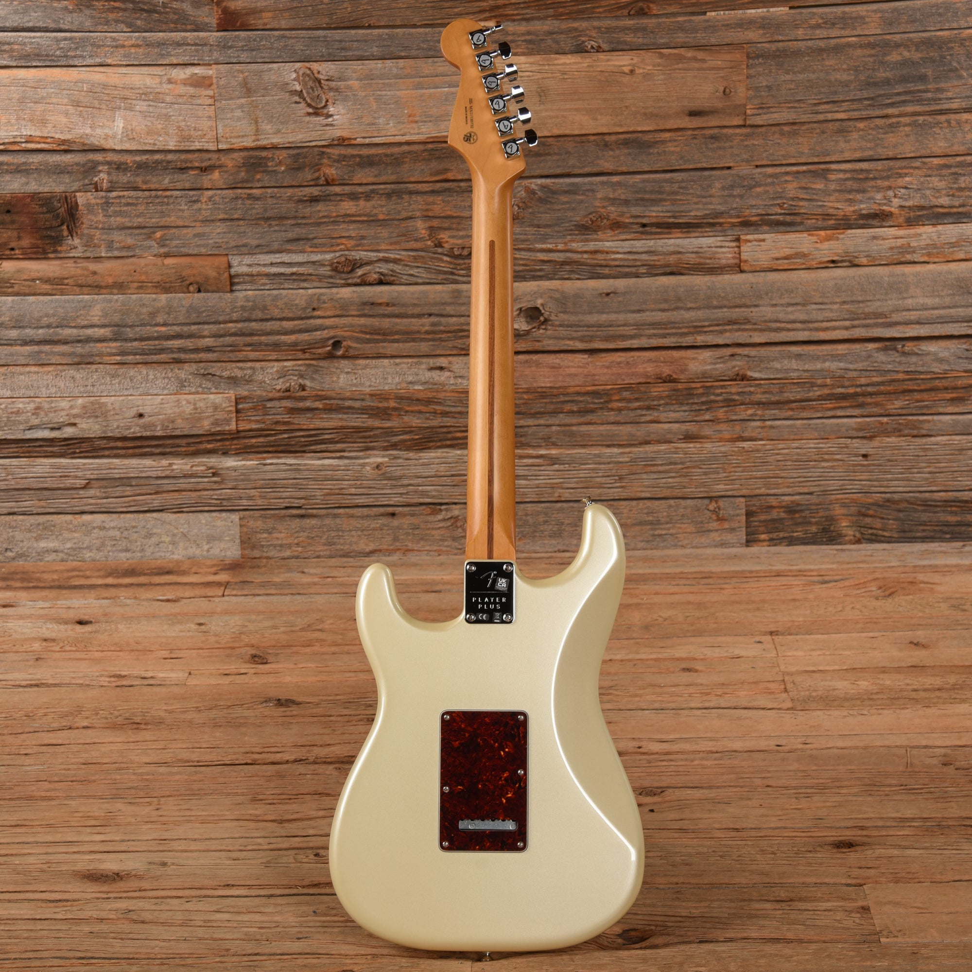 Fender Player Plus Stratocaster Pearl White 2019 Electric Guitars / Solid Body