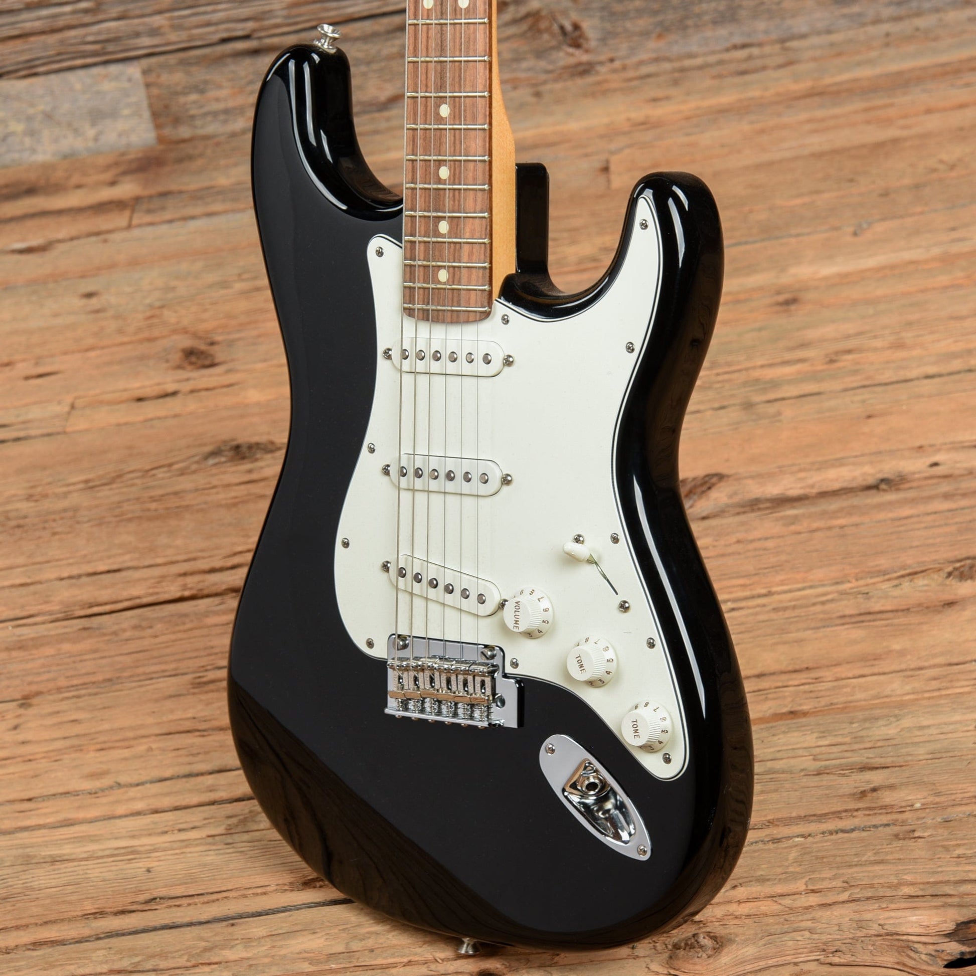 Fender Player Stratocaster Black Electric Guitars / Solid Body