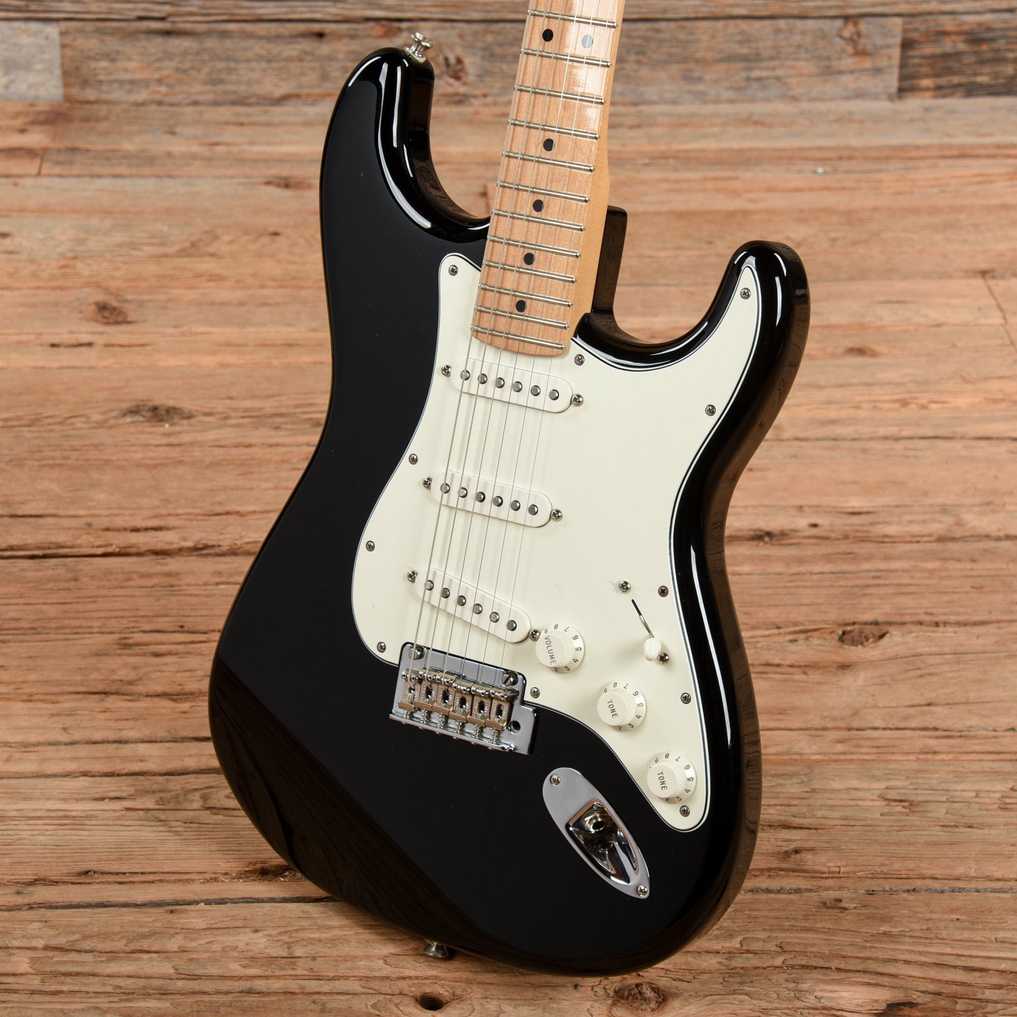 Fender Player Stratocaster Black Electric Guitars / Solid Body