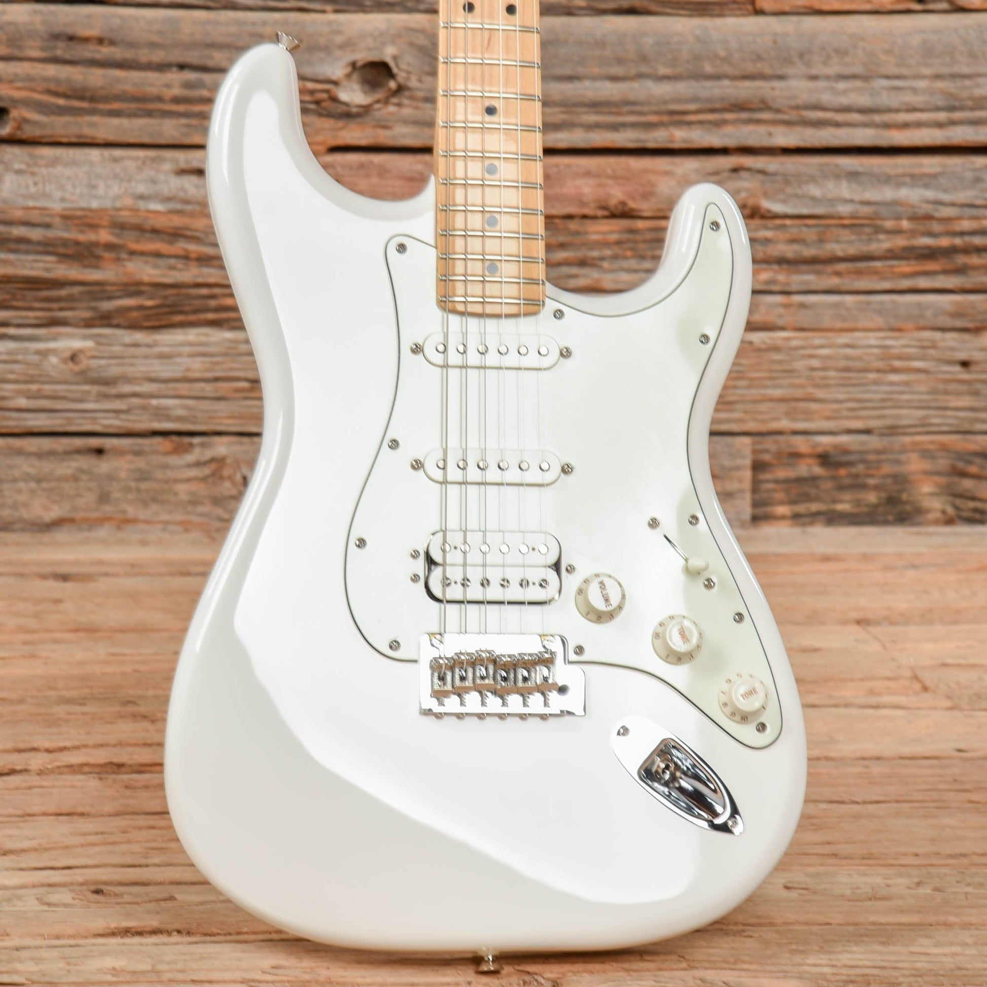 Fender Player Stratocaster HSS White 2022 Electric Guitars / Solid Body