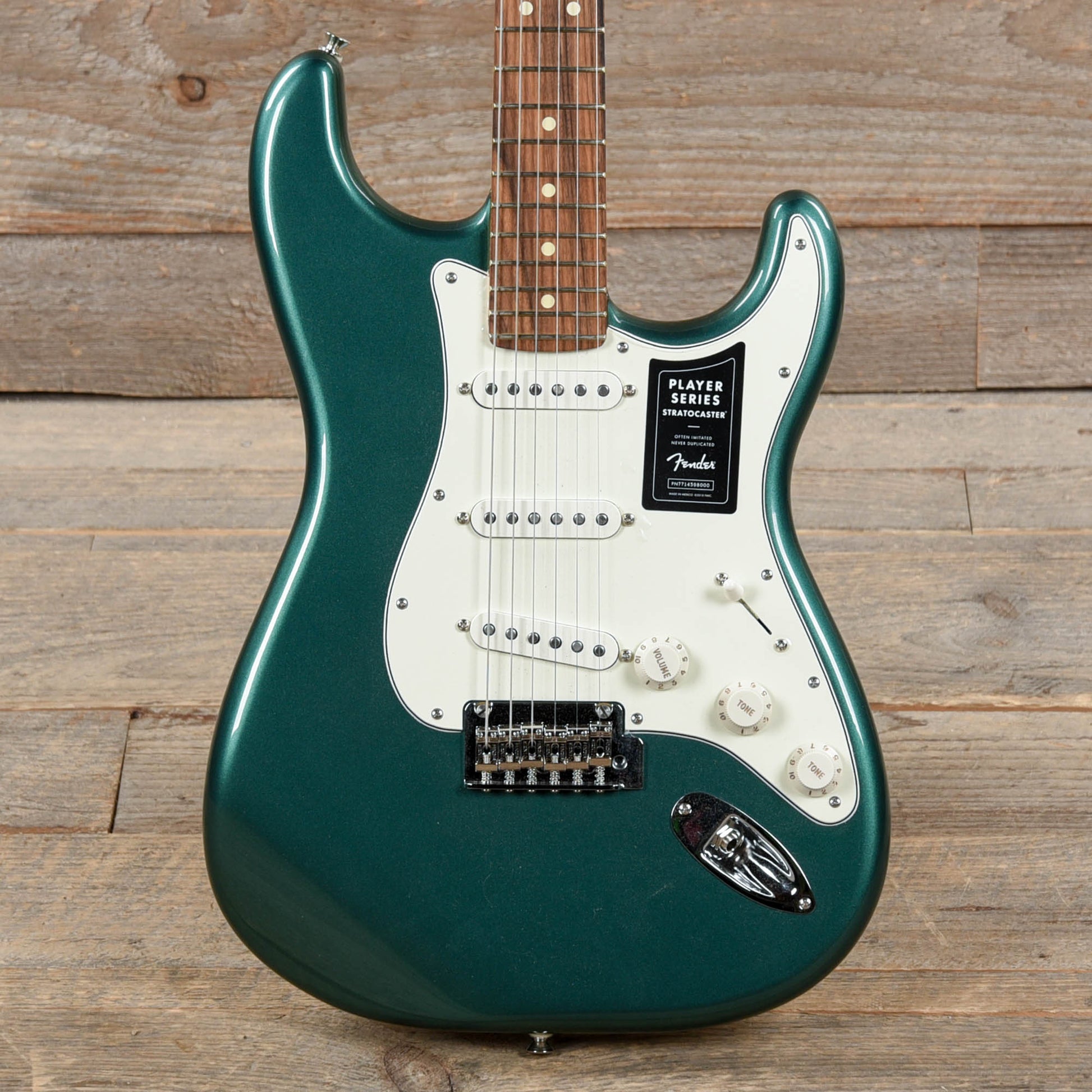 Fender Player Stratocaster PF Sherwood Green Metallic w/3-Ply Parchment Pickguard Electric Guitars / Solid Body