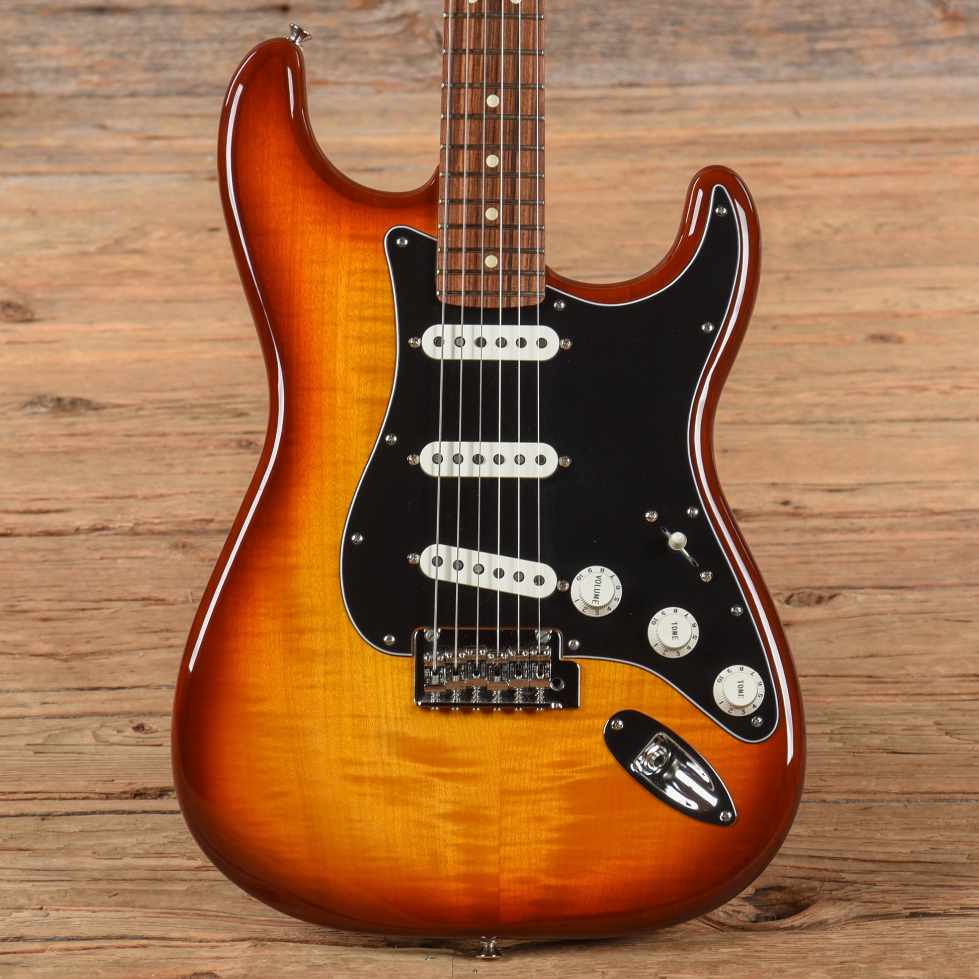 Fender Player Stratocaster Plus Top Tobacco Sunburst 2020 Electric Guitars / Solid Body
