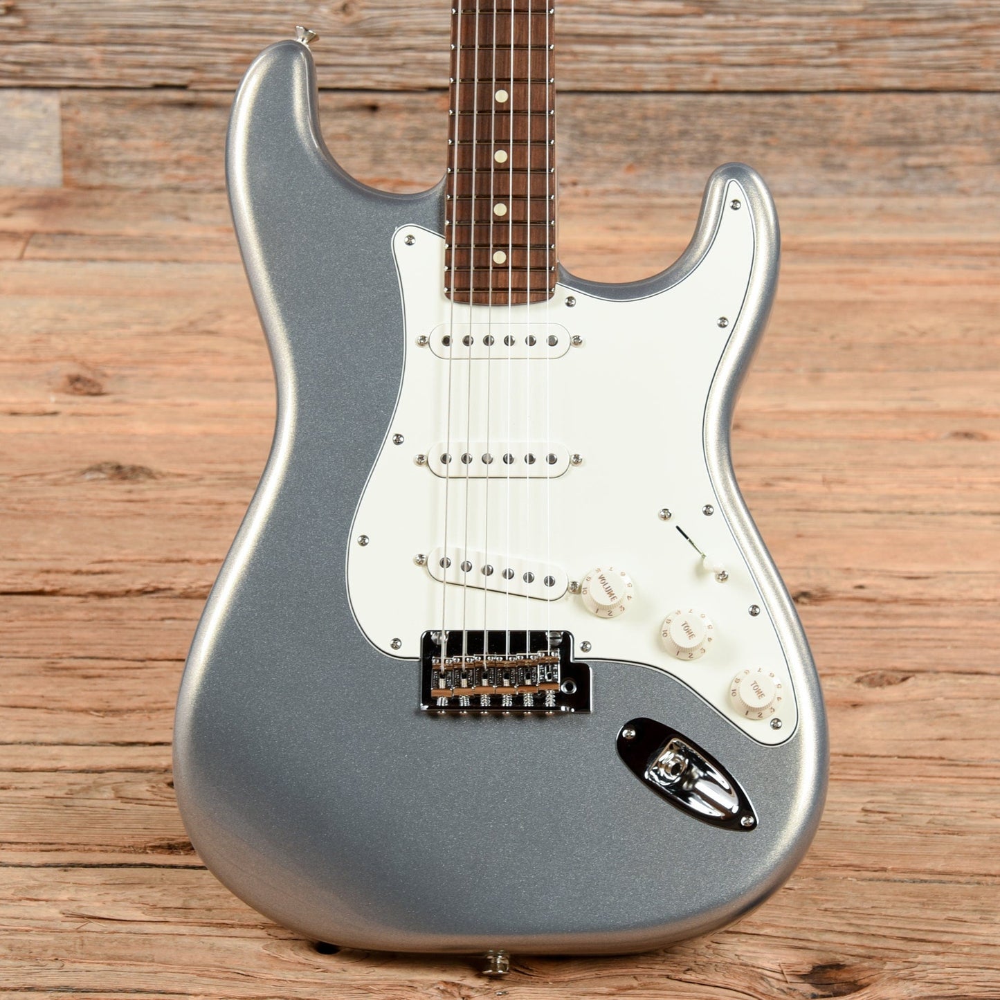 Fender Player Stratocaster Silver Electric Guitars / Solid Body