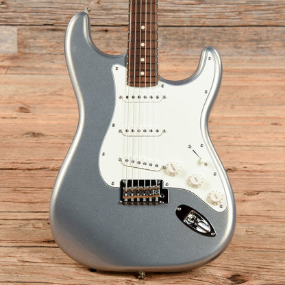 Fender Player Stratocaster Silver Electric Guitars / Solid Body