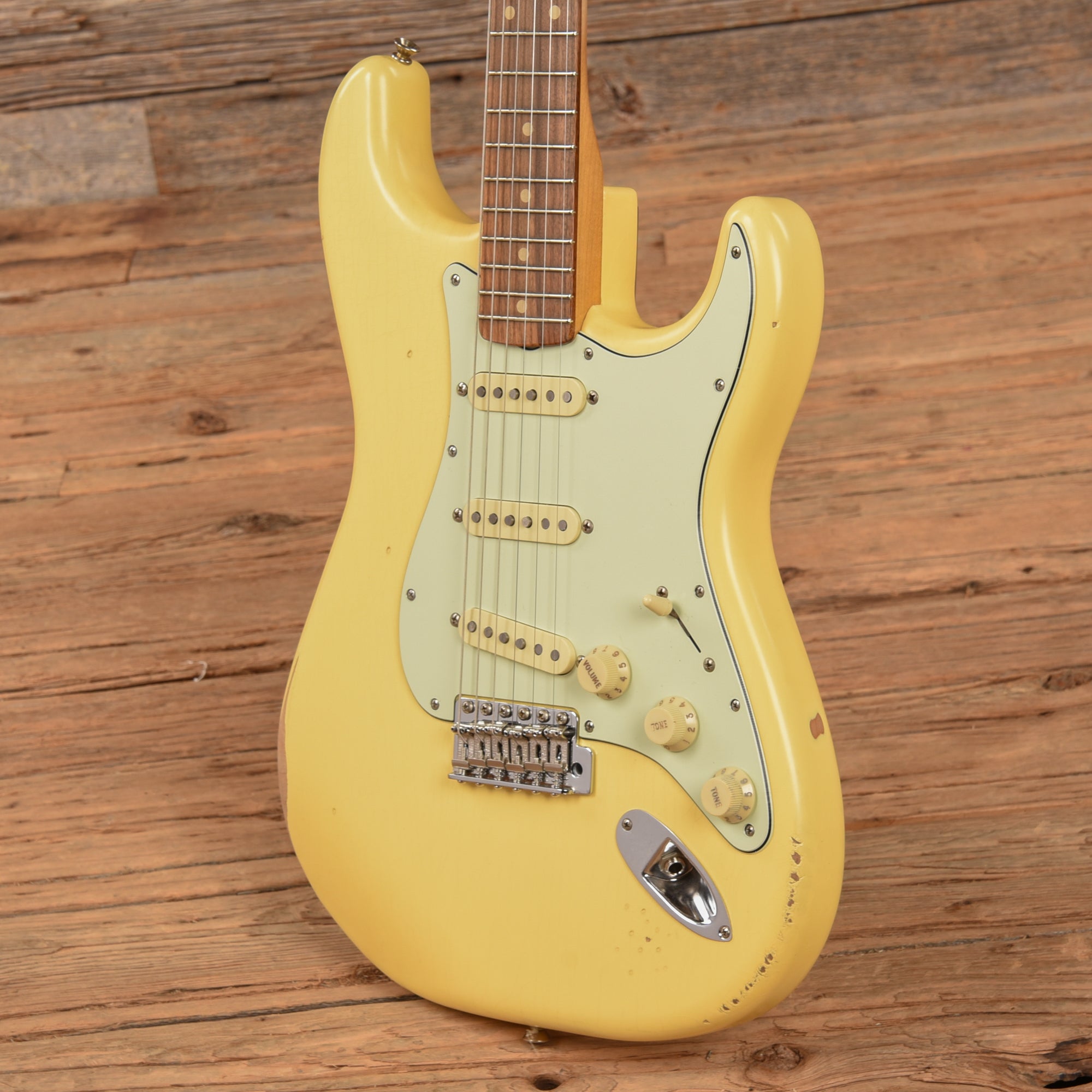 Fender Road Worn 60s Stratocaster Vintage White 2022 Electric Guitars / Solid Body