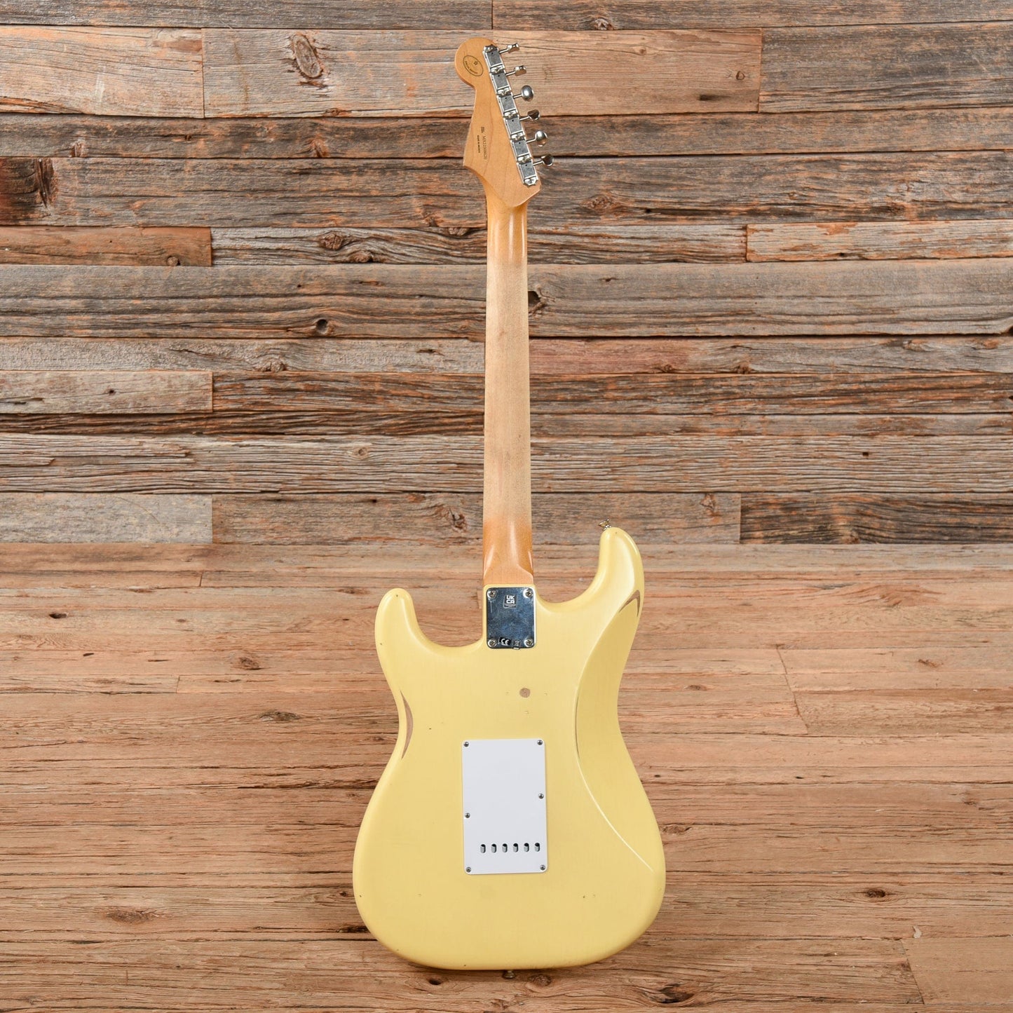 Fender Road Worn 60s Stratocaster Vintage White Electric Guitars / Solid Body