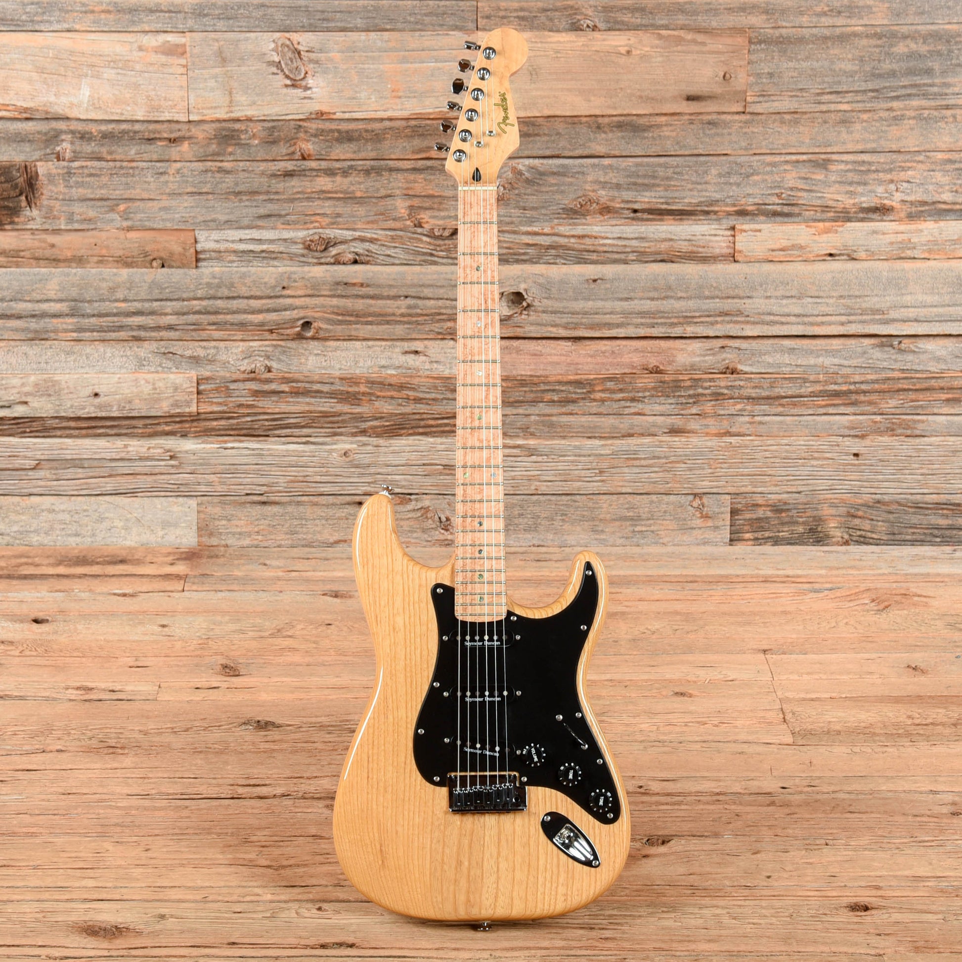 Fender Special Edition Lite Ash Stratocaster Natural 2005 Electric Guitars / Solid Body