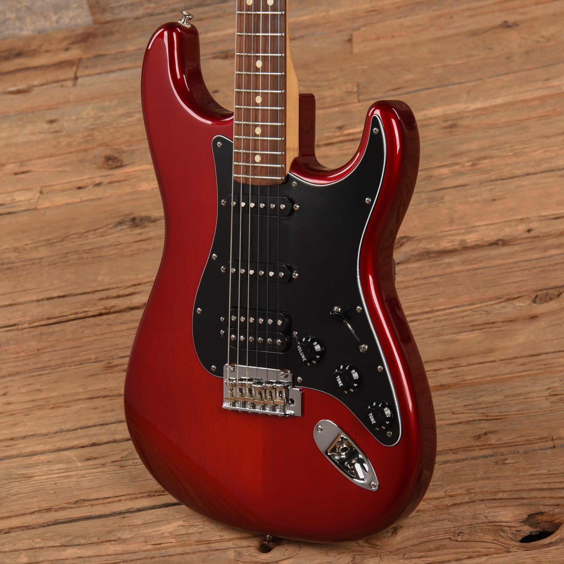 Fender Special Edition Player Stratocaster HSS Candy Red Burst 2019 Electric Guitars / Solid Body