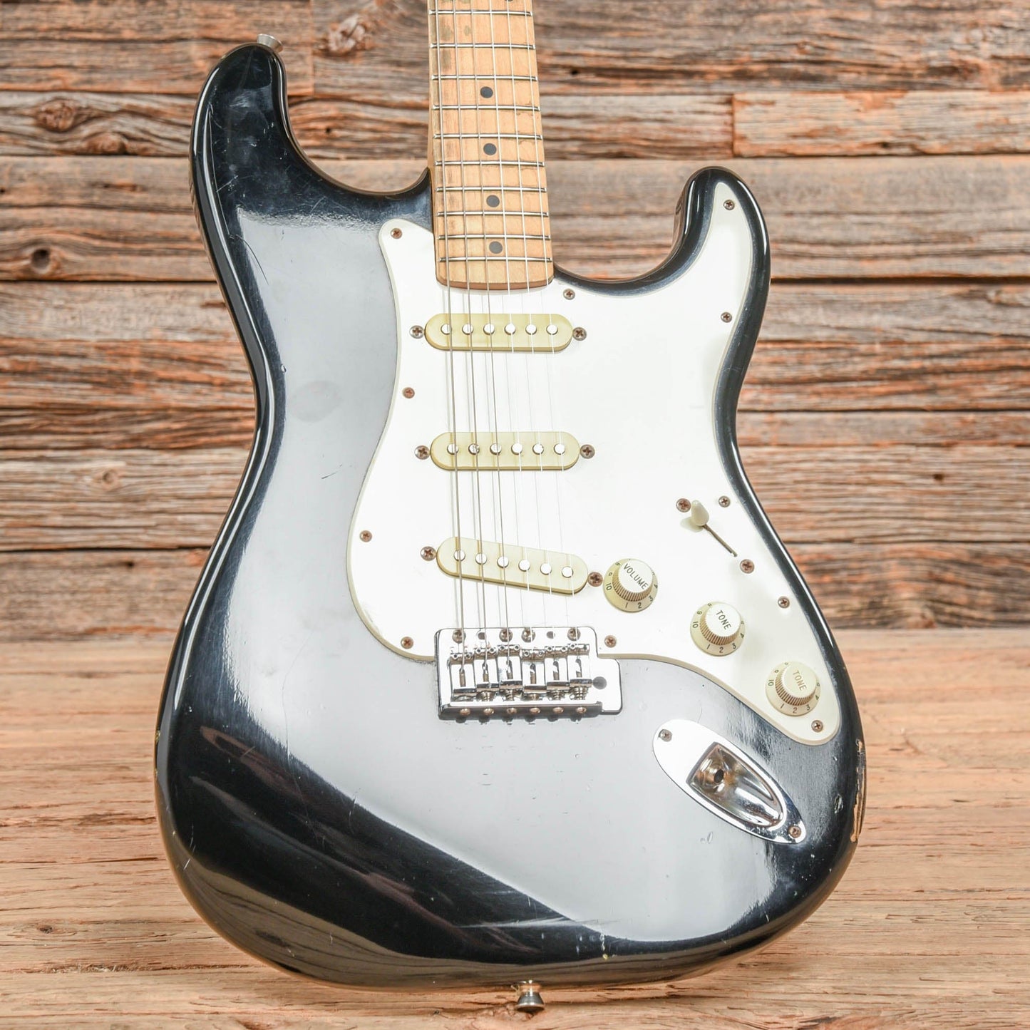 Fender Squier Series Stratocaster Black 1996 Electric Guitars / Solid Body