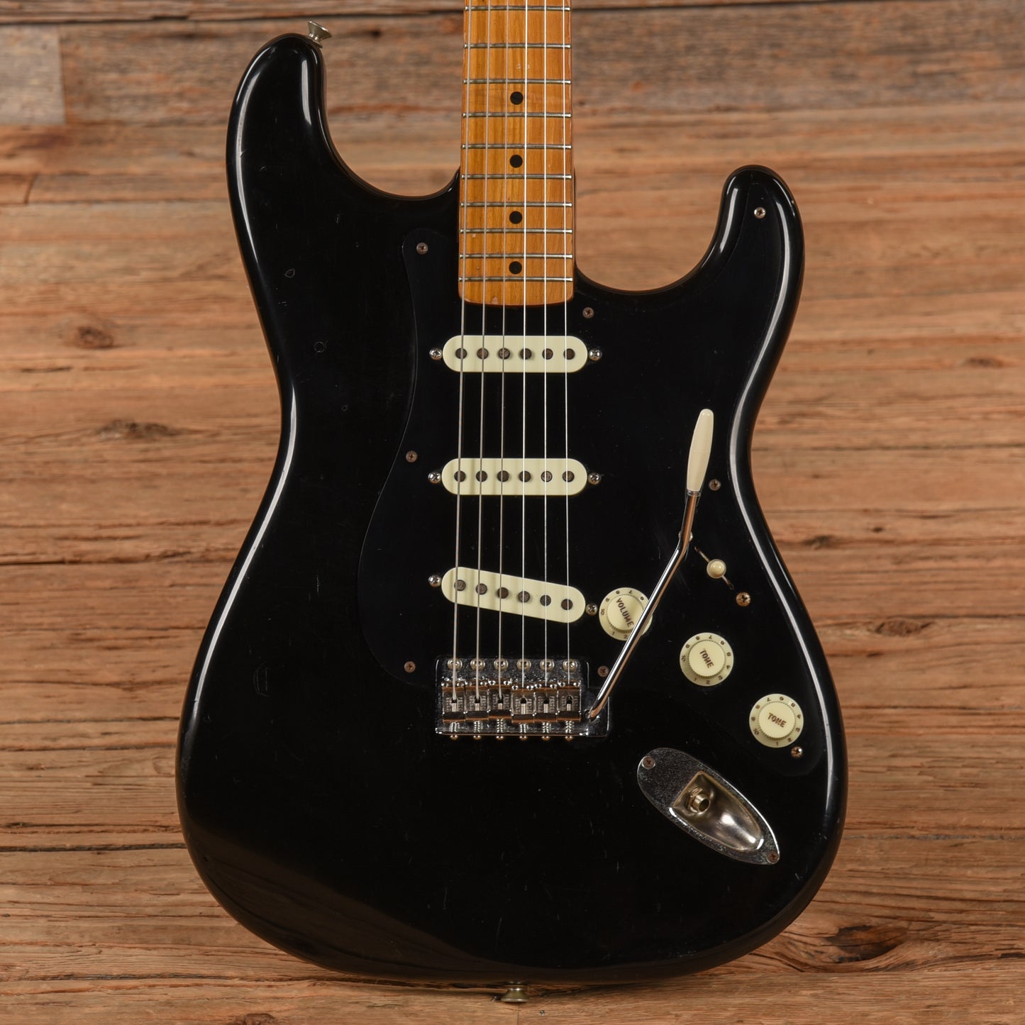 Fender ST-57 Black 1987 Electric Guitars / Solid Body