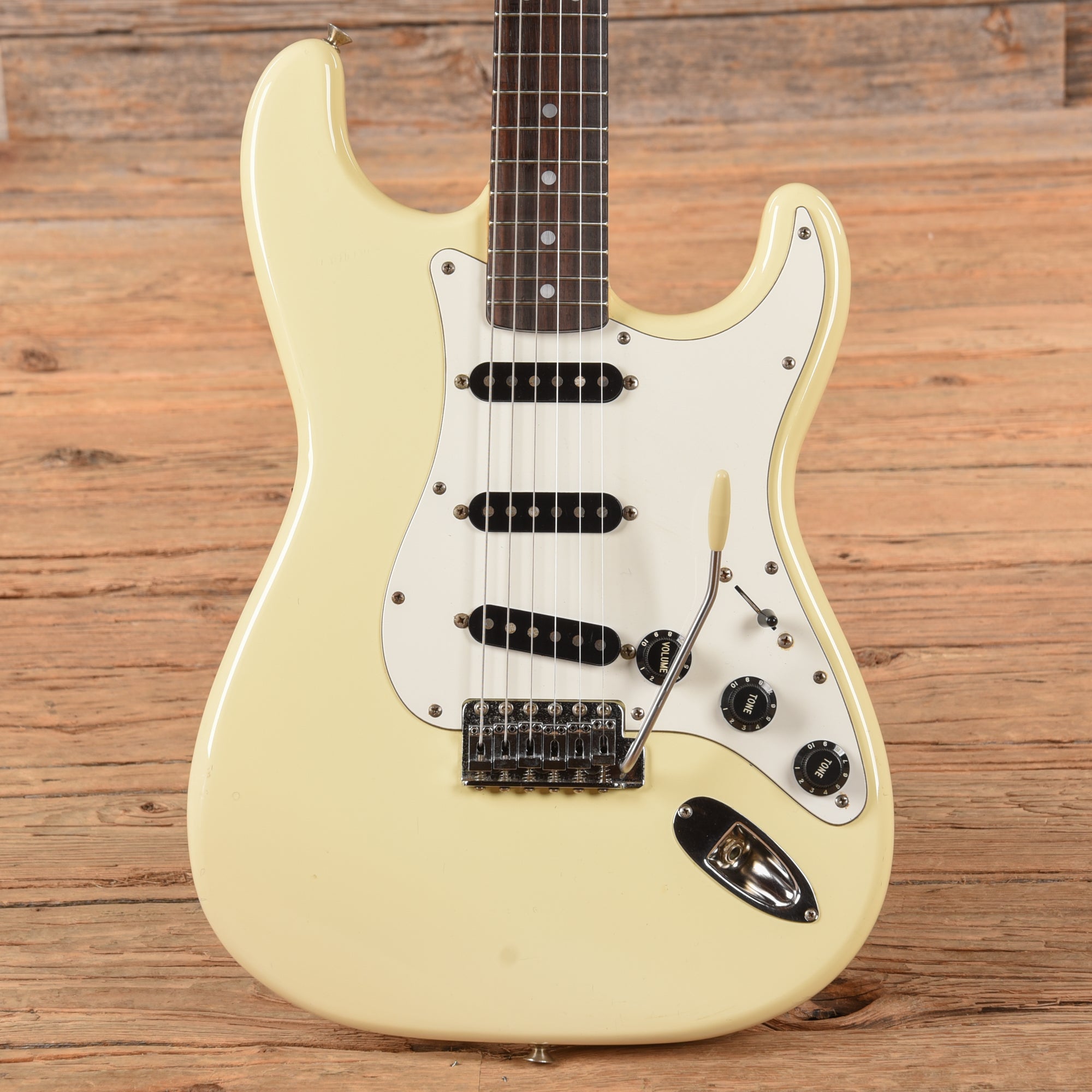 Fender ST-72 Electric Guitars / Solid Body