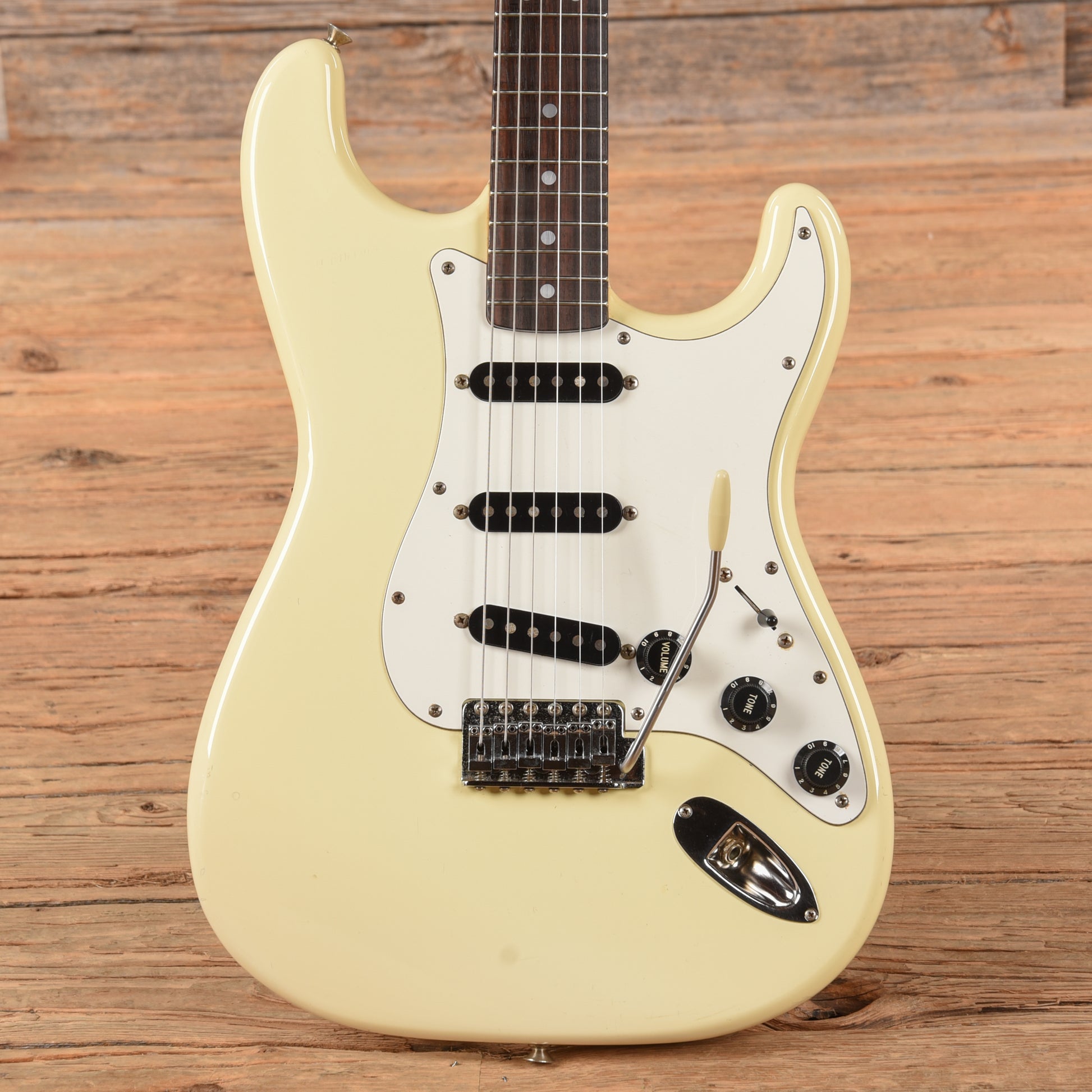 Fender ST-72 Electric Guitars / Solid Body