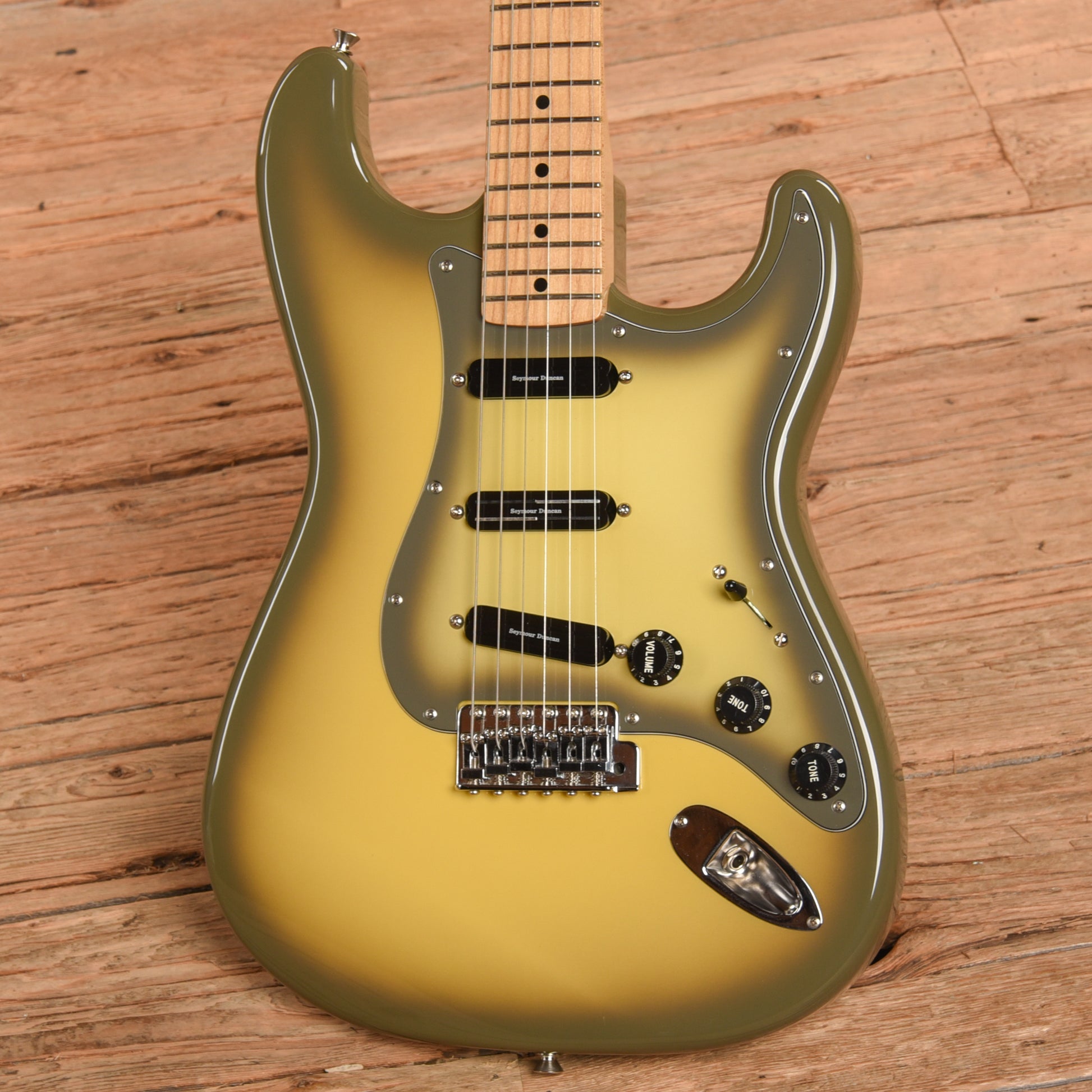 Fender ST-72 Stratocaster Antigua 2003 Electric Guitars / Solid Body