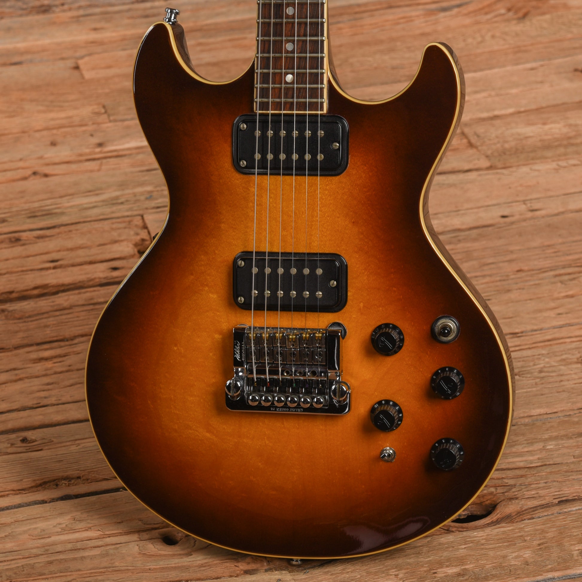 Fender Standard Flame Sunburst 1984 Electric Guitars / Solid Body