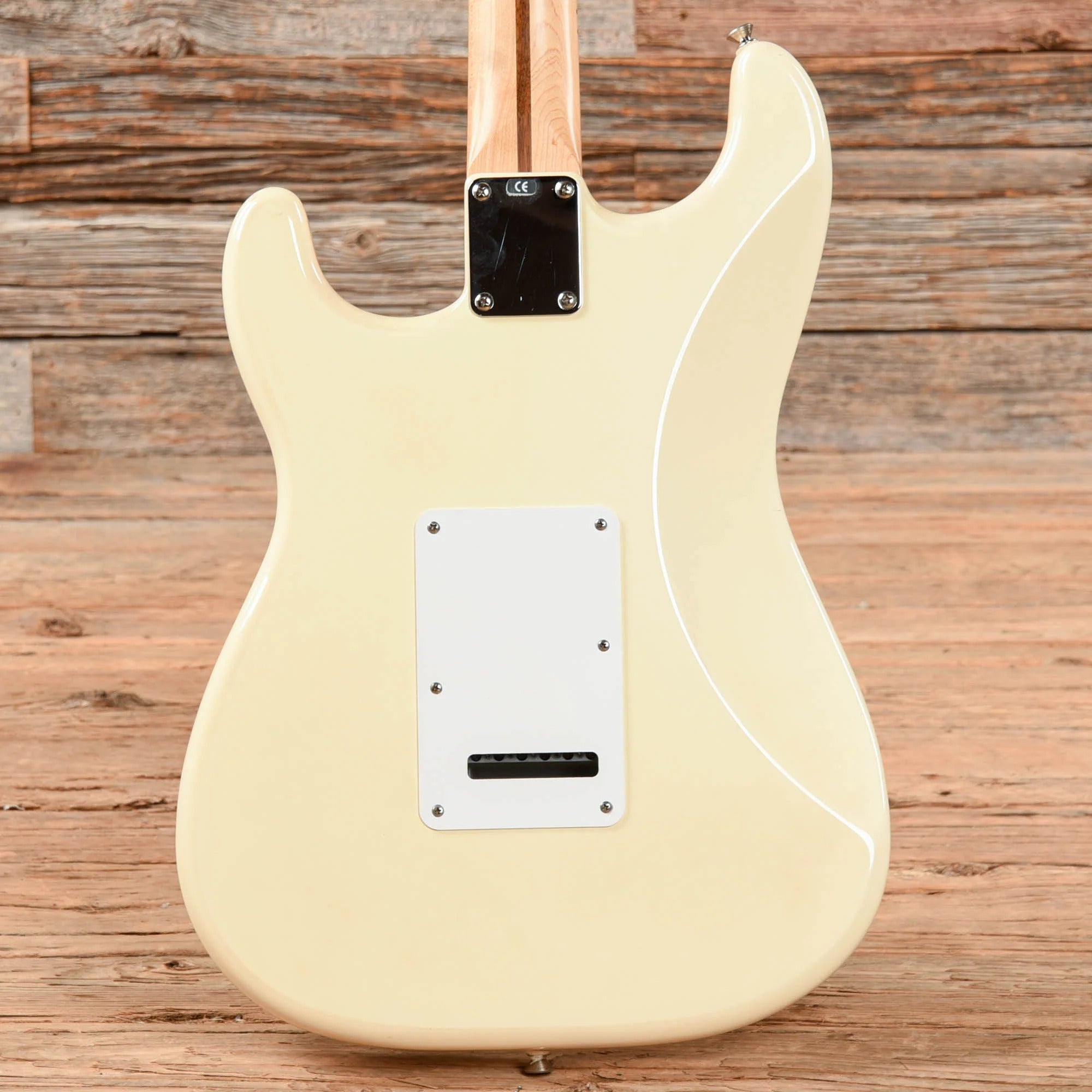 Fender Standard Stratocaster Arctic White 1999 Electric Guitars / Solid Body