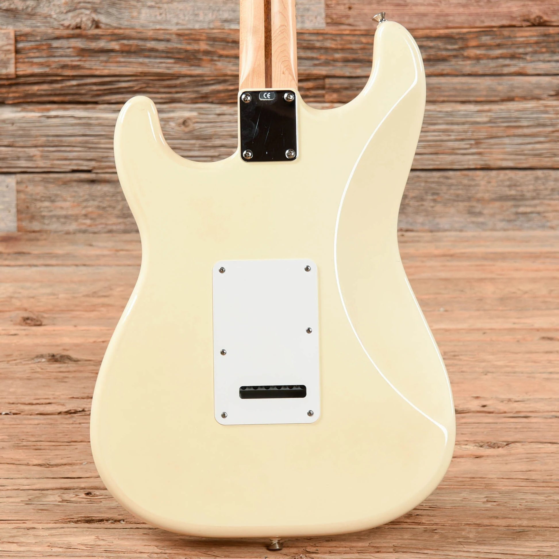 Fender Standard Stratocaster Arctic White 1999 Electric Guitars / Solid Body