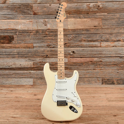 Fender Standard Stratocaster Arctic White 1999 Electric Guitars / Solid Body