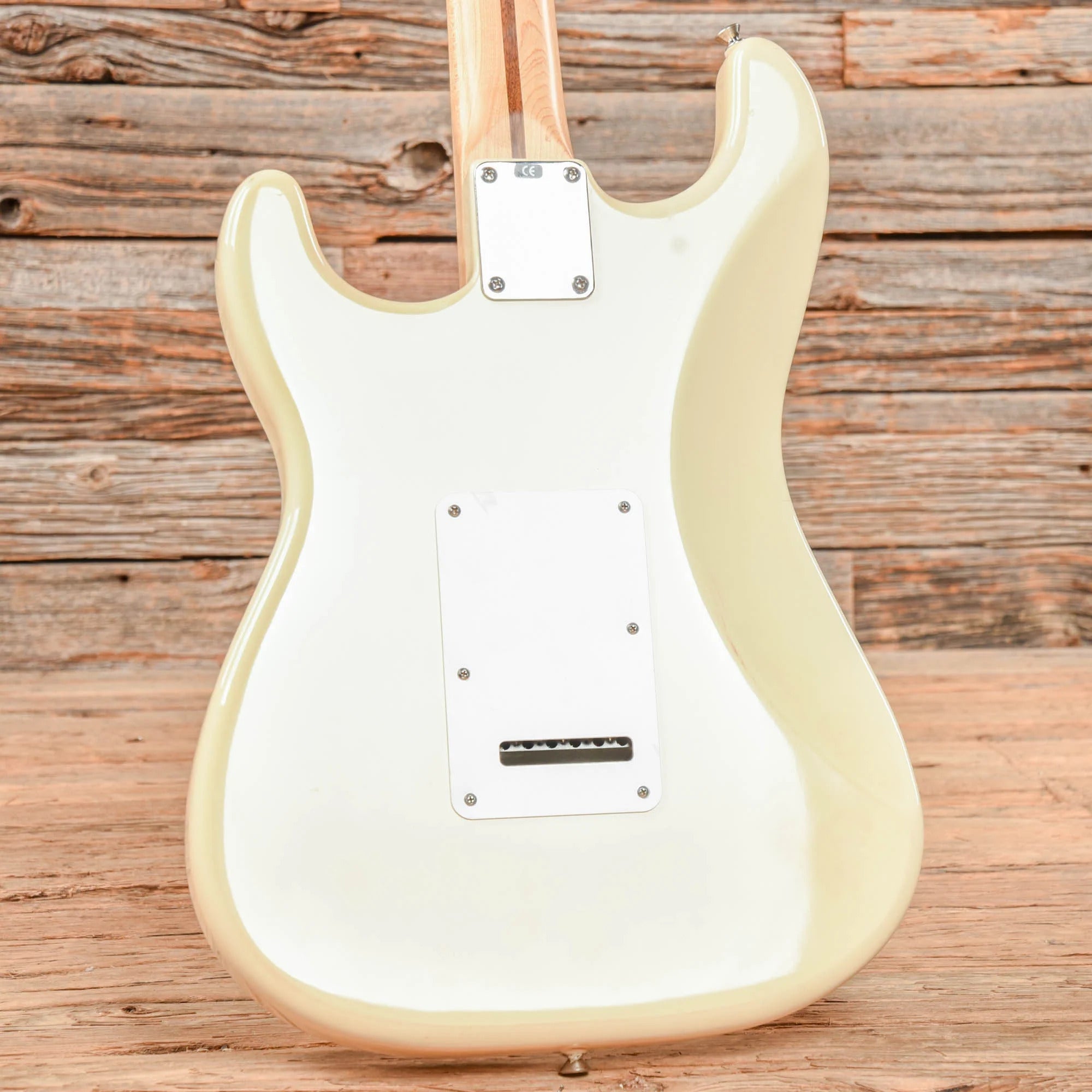 Fender Standard Stratocaster Arctic White 1999 Electric Guitars / Solid Body