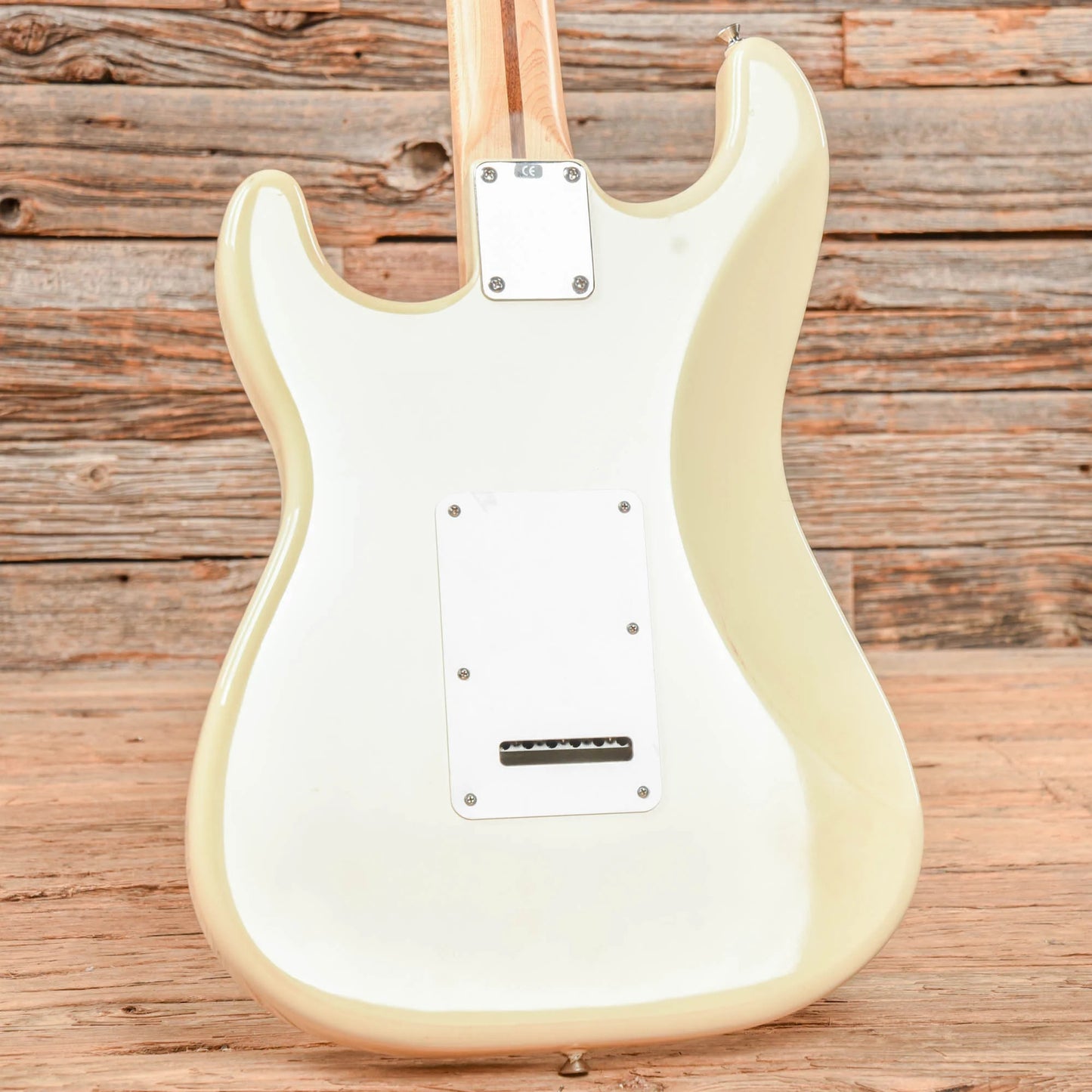 Fender Standard Stratocaster Arctic White 1999 Electric Guitars / Solid Body
