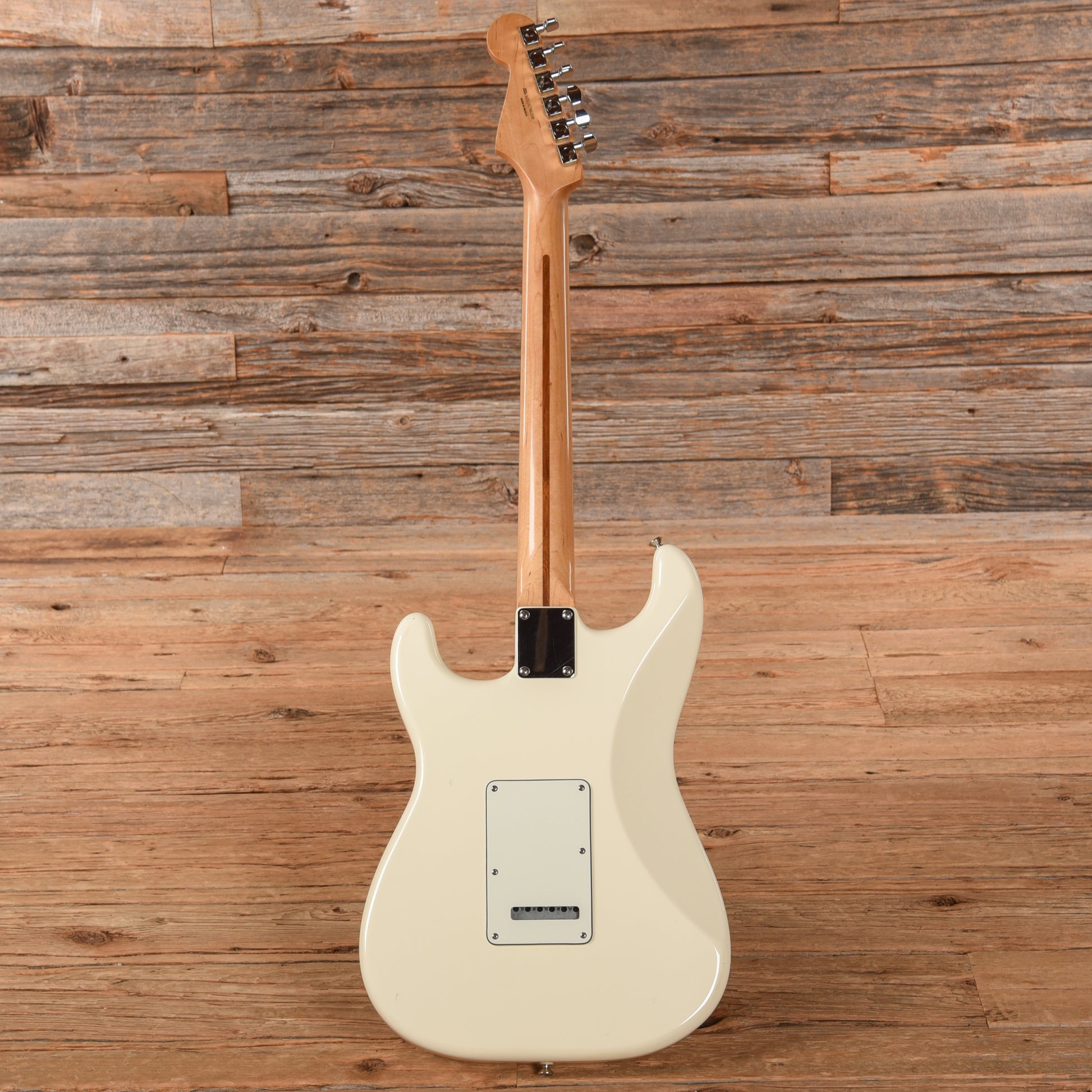 Fender Standard Stratocaster Arctic White 2016 Electric Guitars / Solid Body
