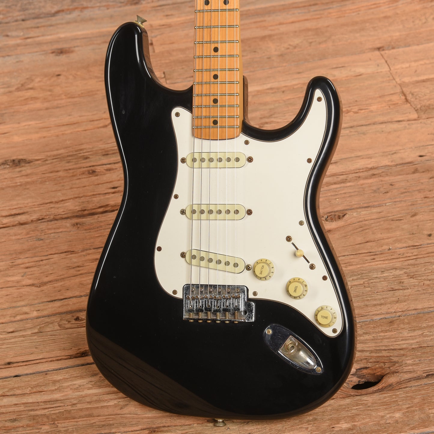 Fender Standard Stratocaster Black 1990 Electric Guitars / Solid Body