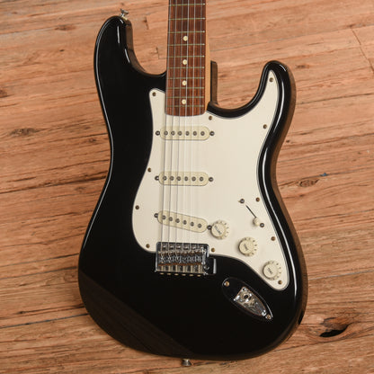 Fender Standard Stratocaster Black 2001 Electric Guitars / Solid Body